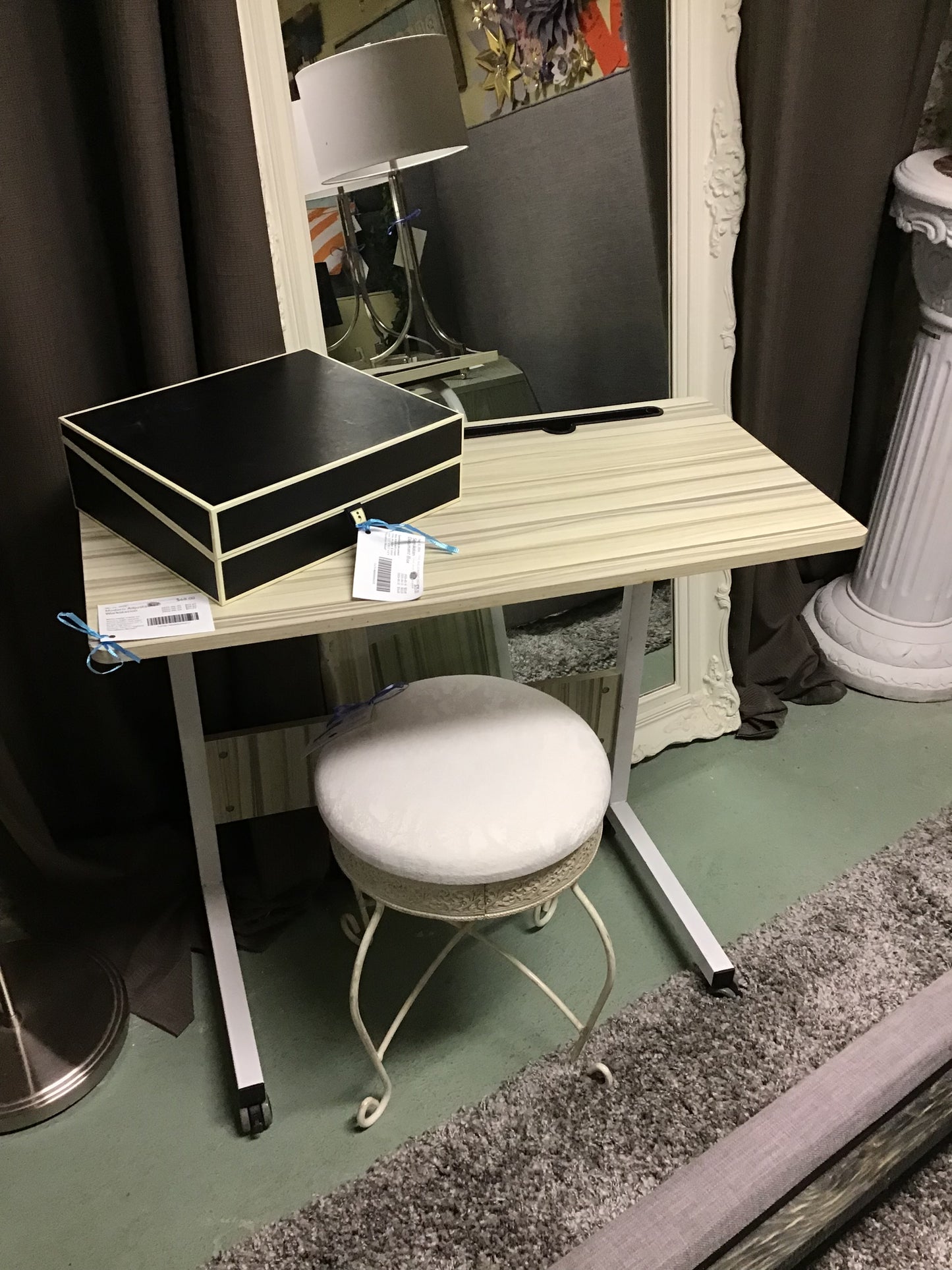 Modern Adjustable Workstation