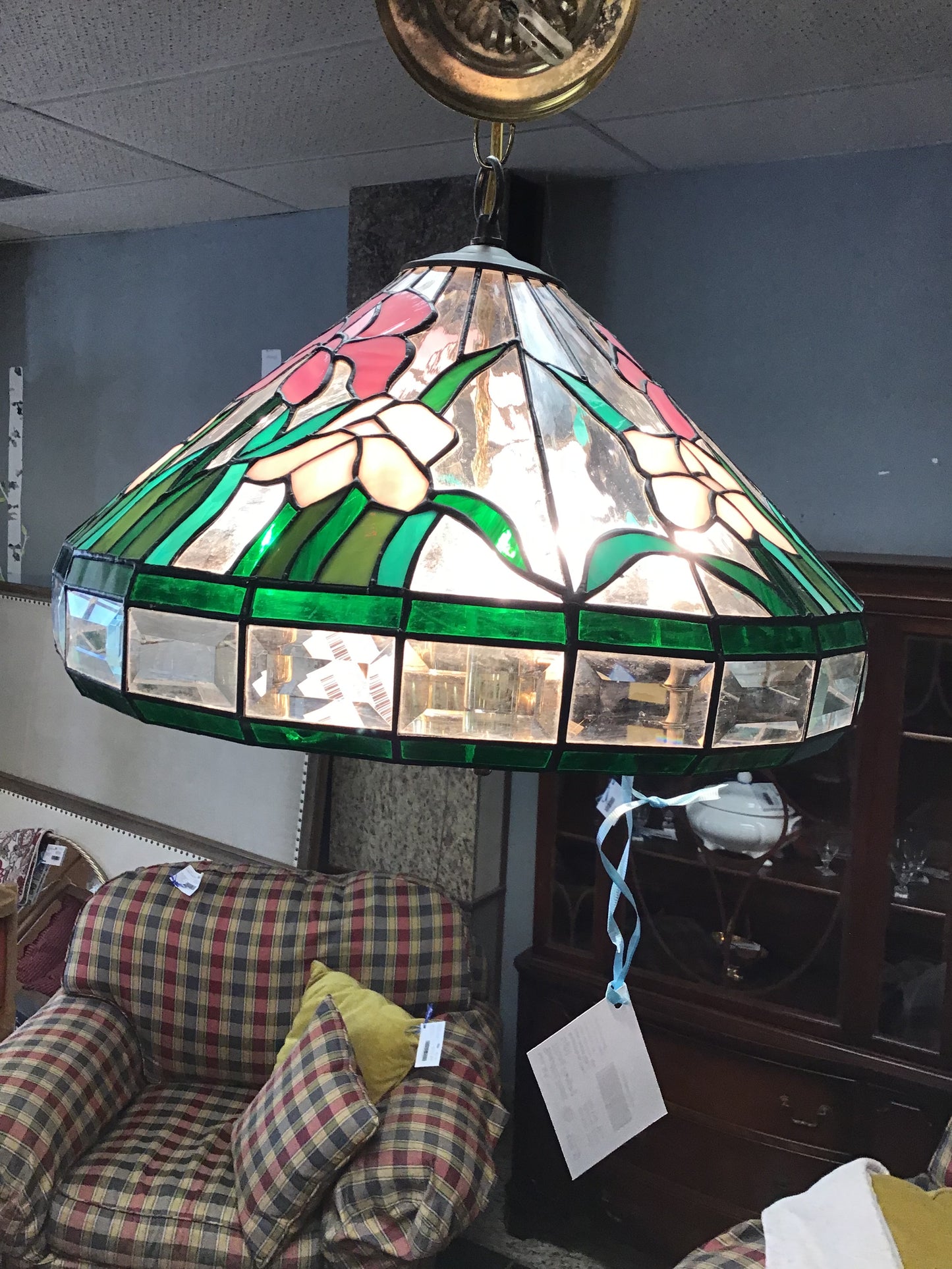 Beautiful Floral Tiffany Hanging Light