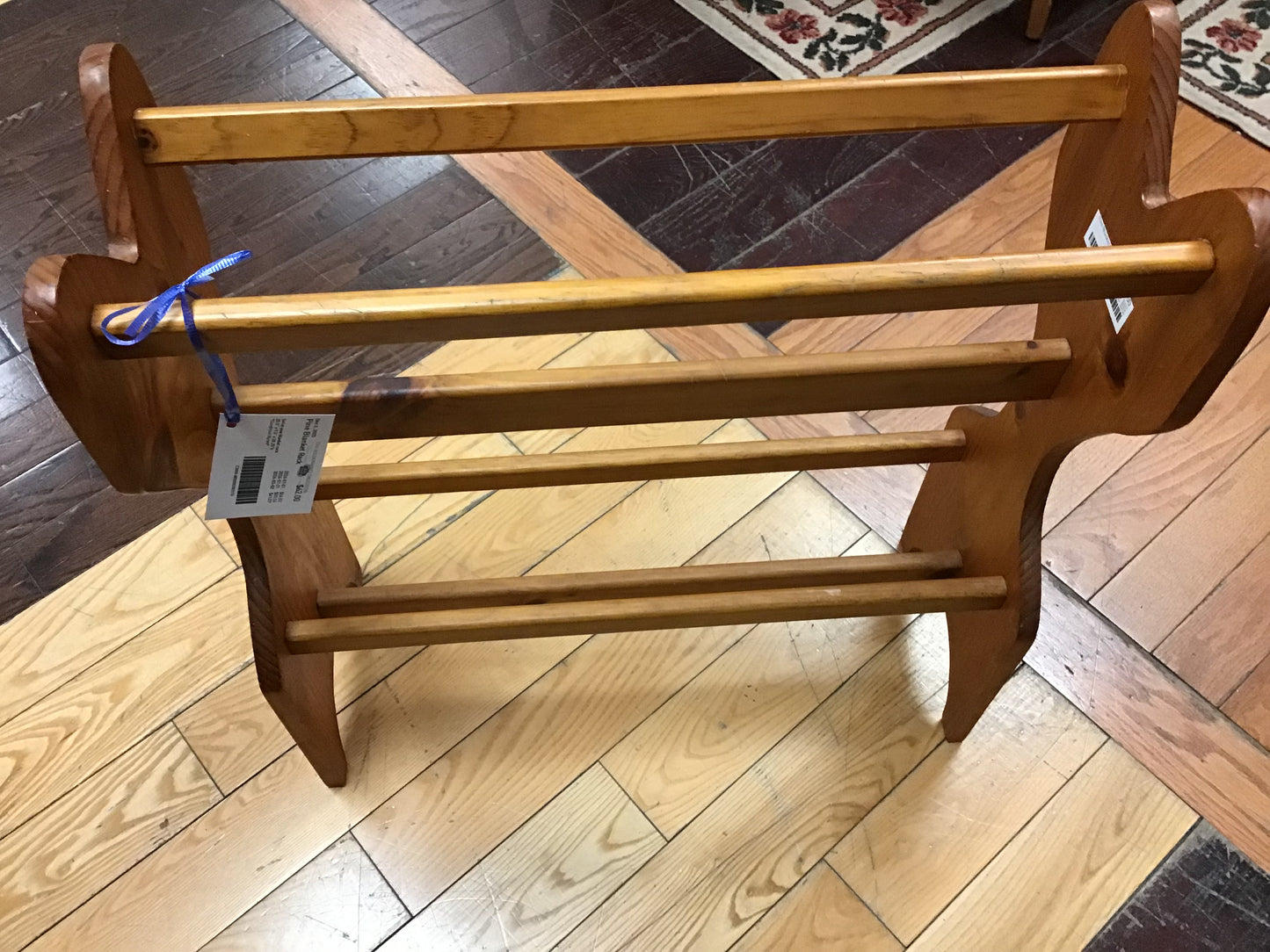 Pine Blanket Rack