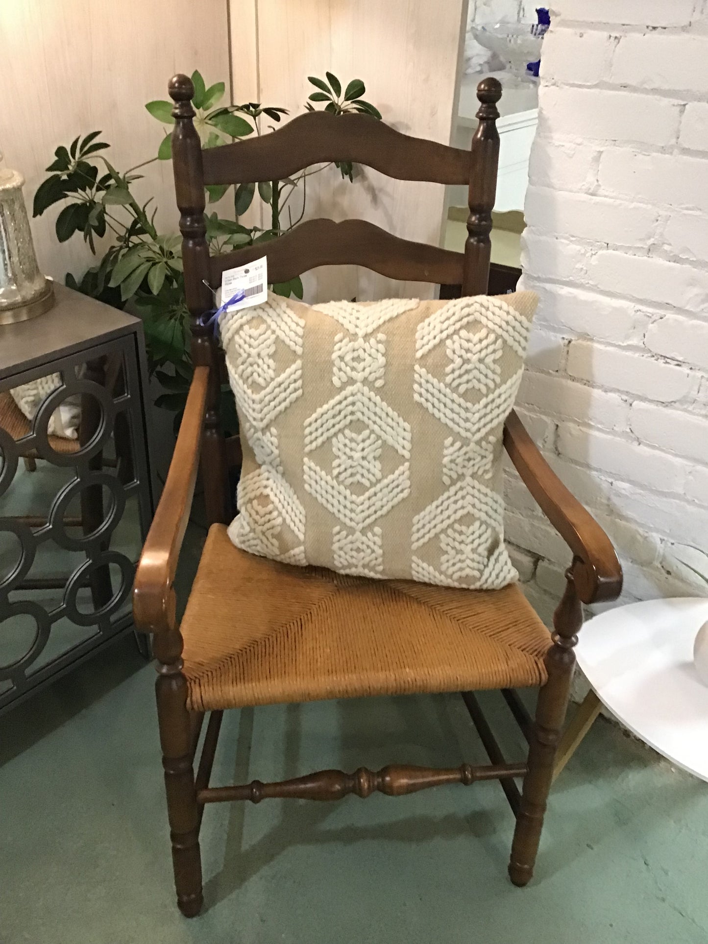 Oversized Dining Chair w Arms