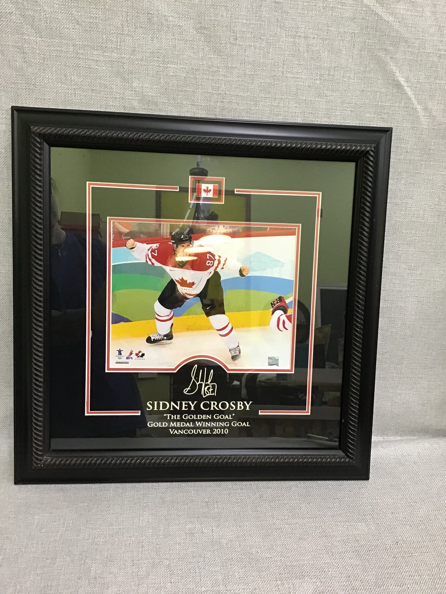 Framed Sidney Crosby Team Canada 2010 Olympics Photograph