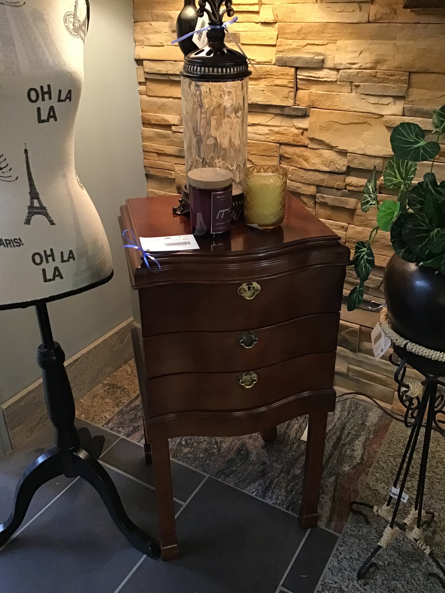 Standing Bombay Jewelry Box