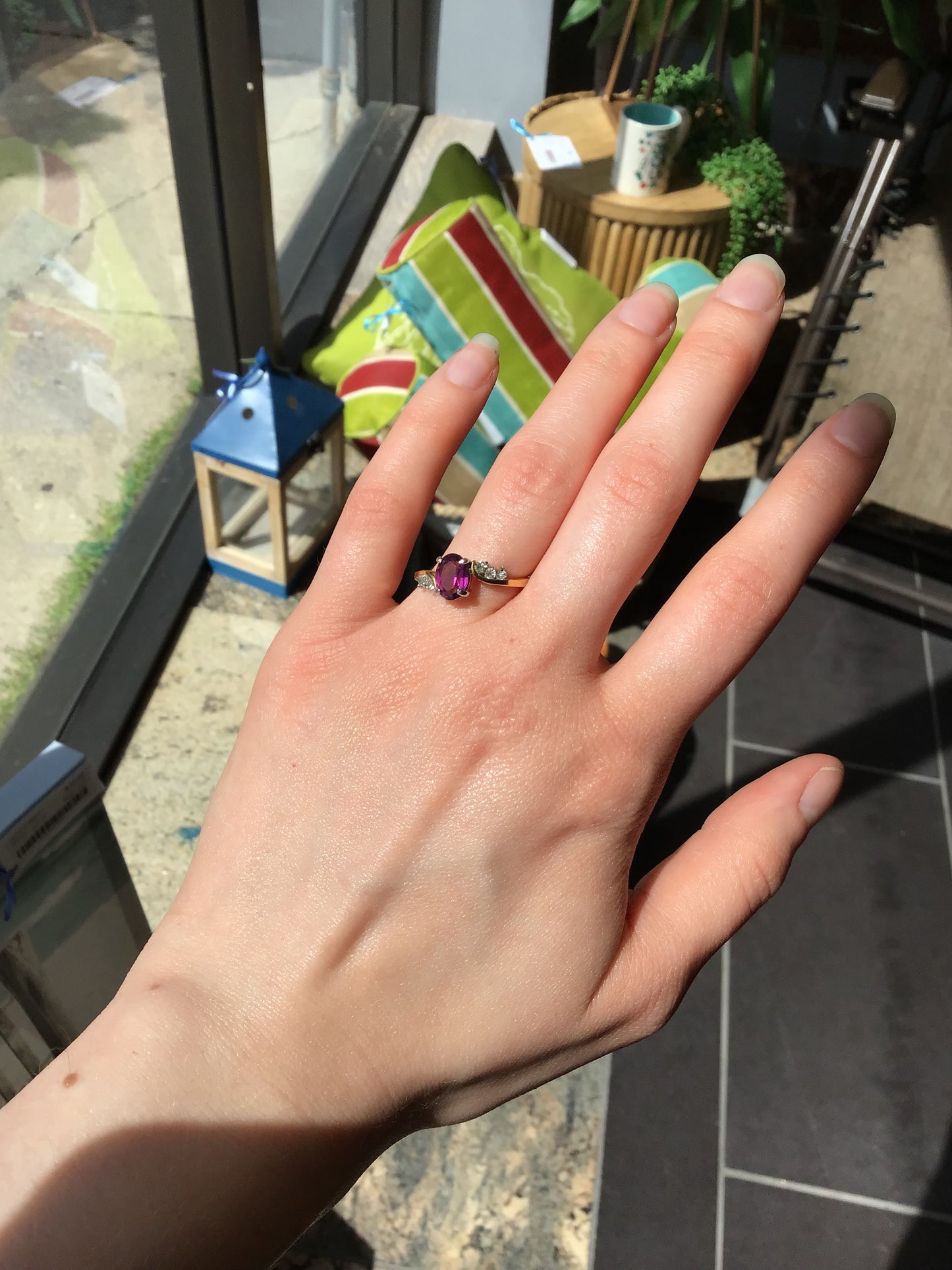Pretty! Womens Gold Ring