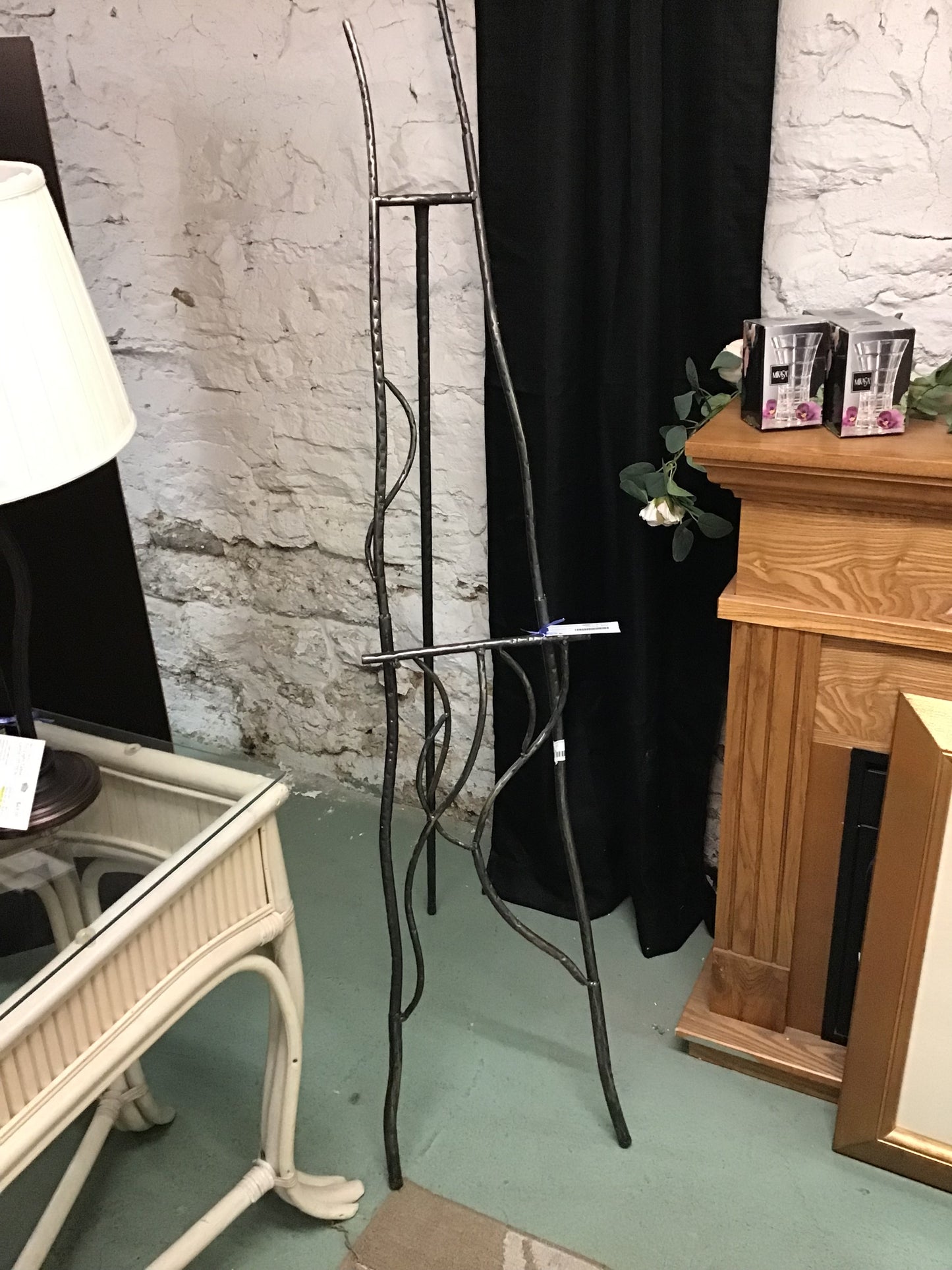 Decorative Metal Easel
