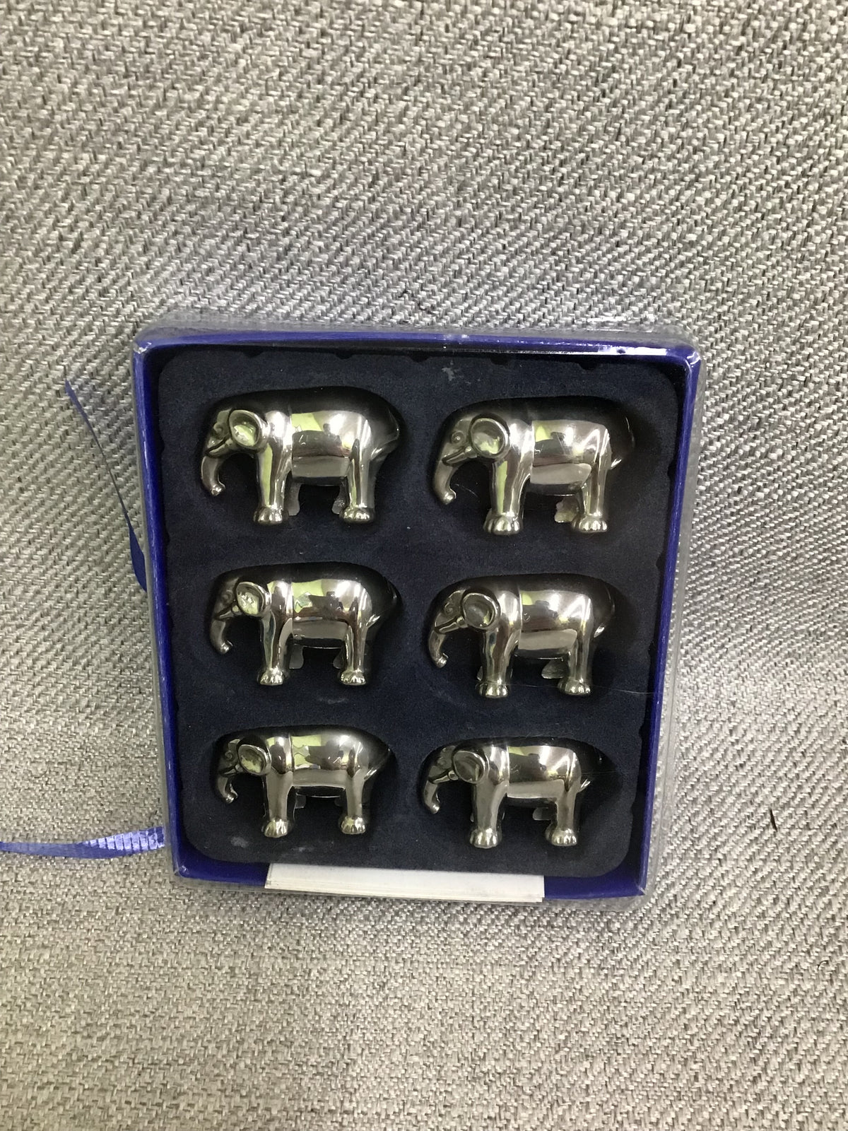 Silvertone Elephant Placecard Holders (6)