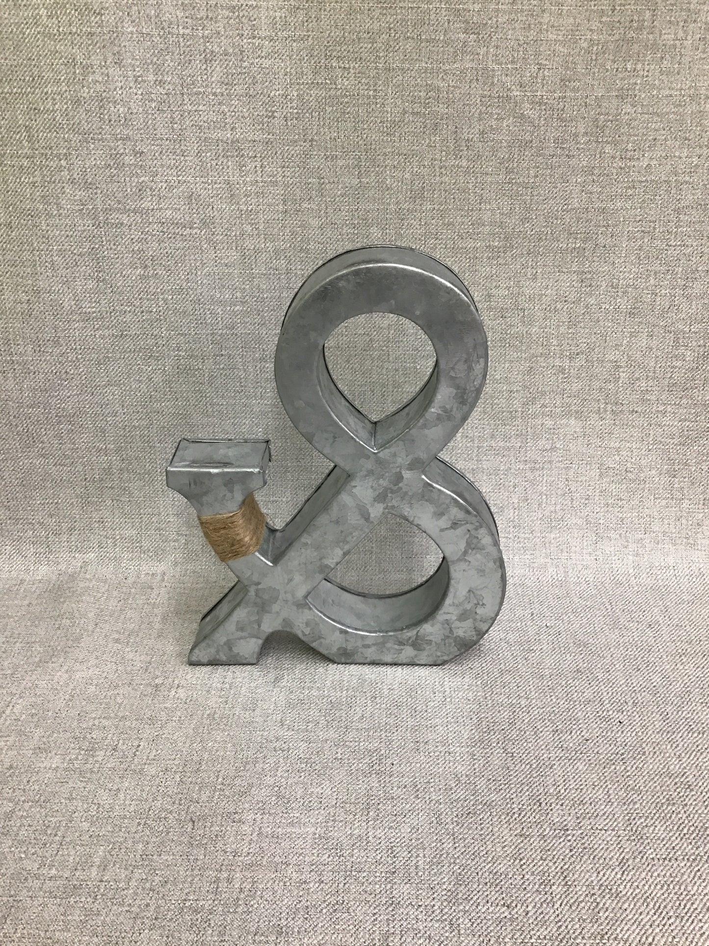 Metal Ampersand