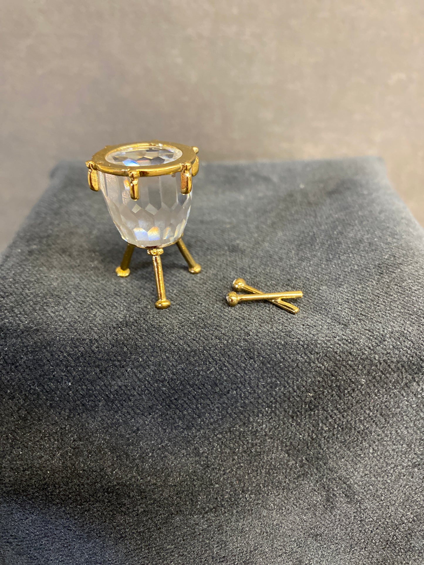 2PC Swarovski Crystal Memories - Drum