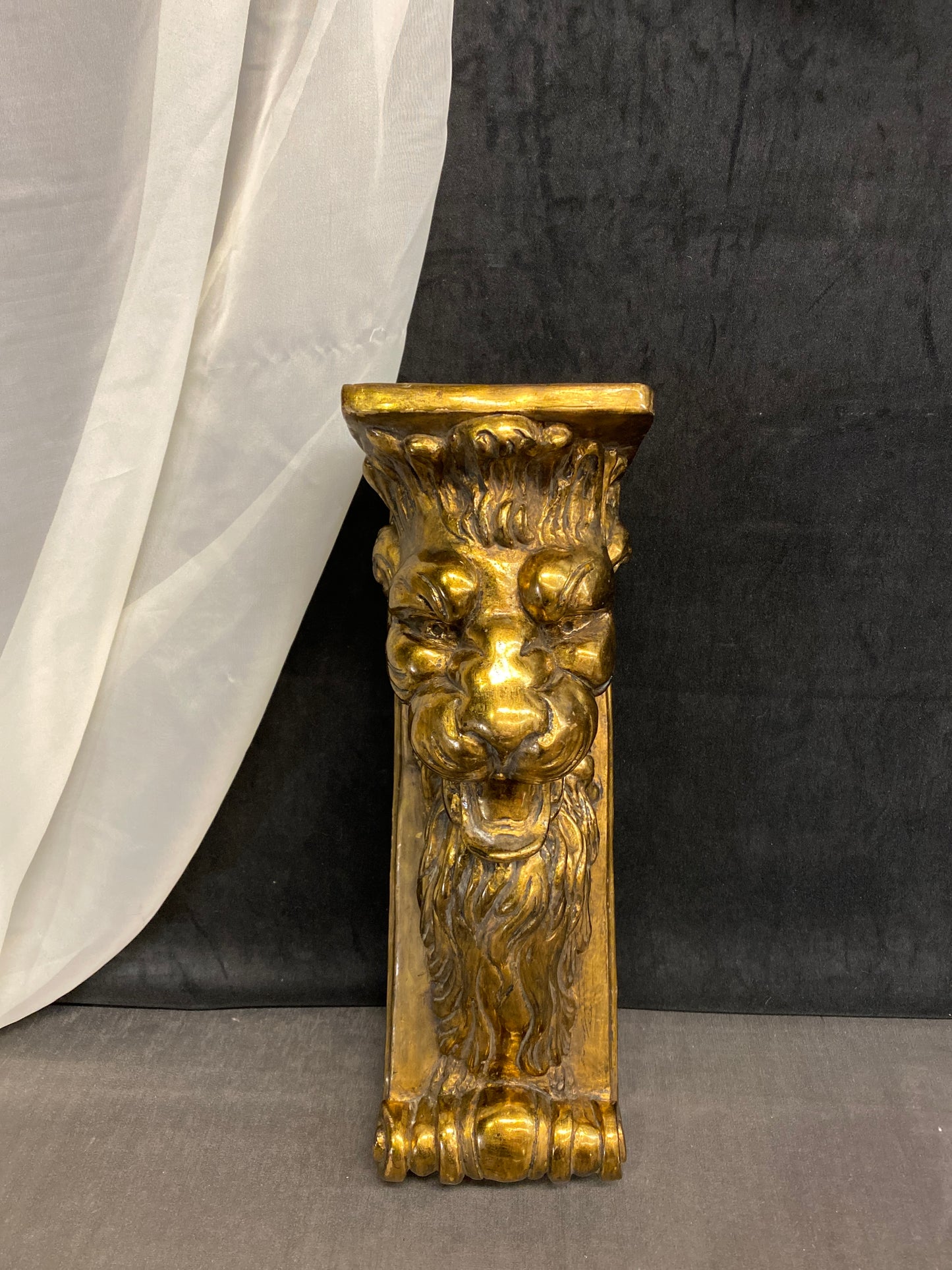 Cement Corbel - Gold Lion