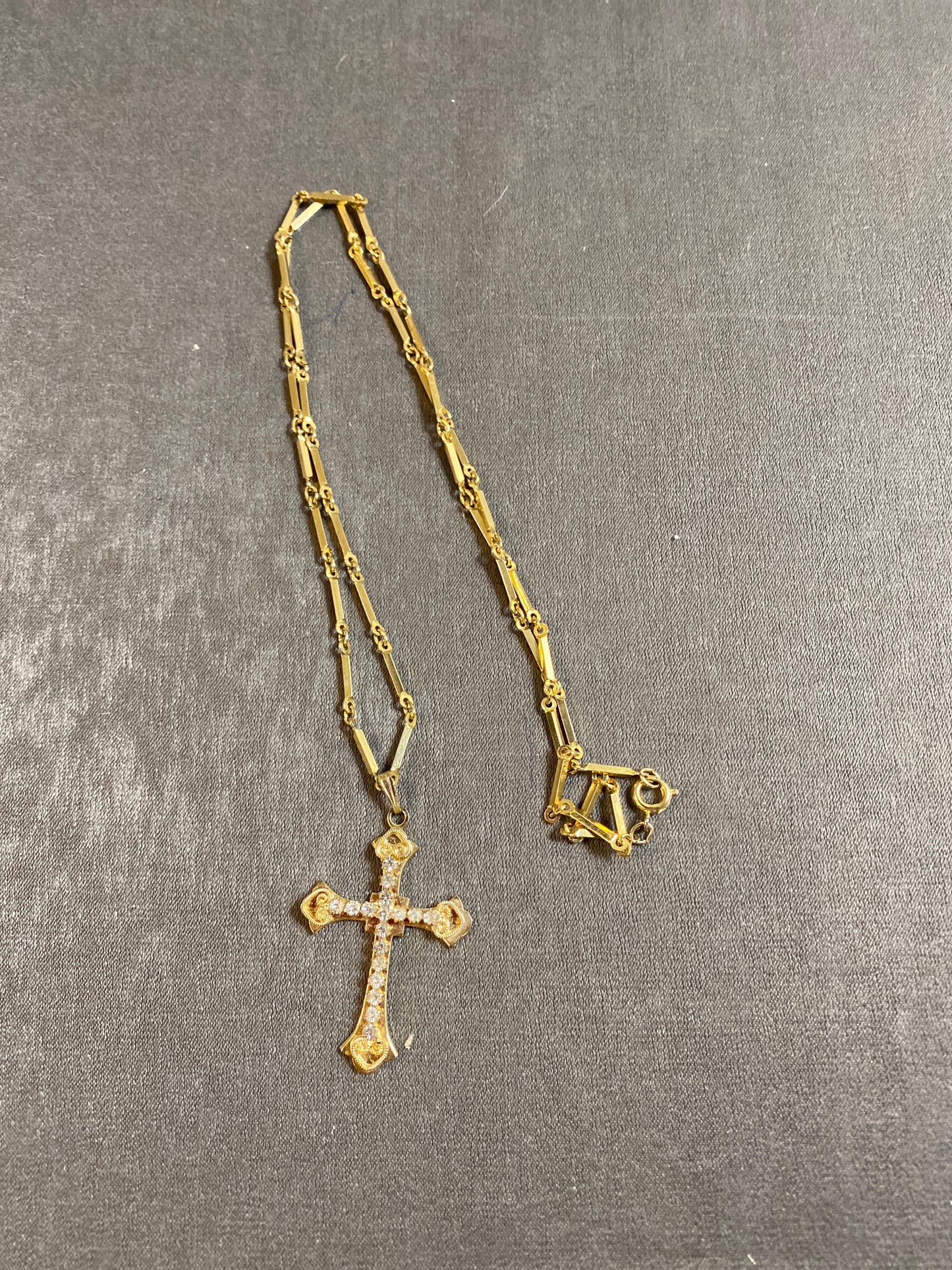 Necklace - Cross Pendant