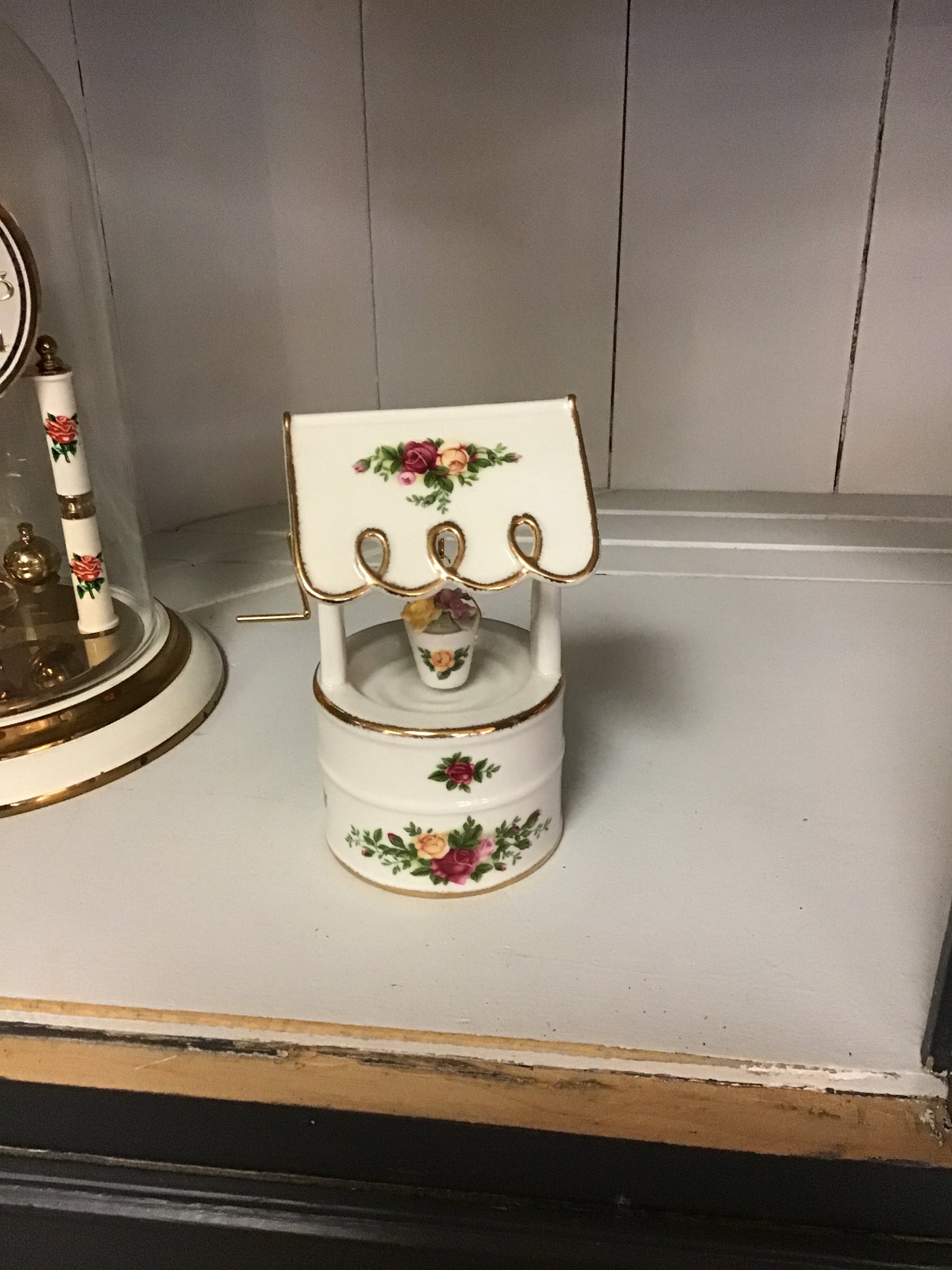 Royal Albert 'Musical Wishing Well'