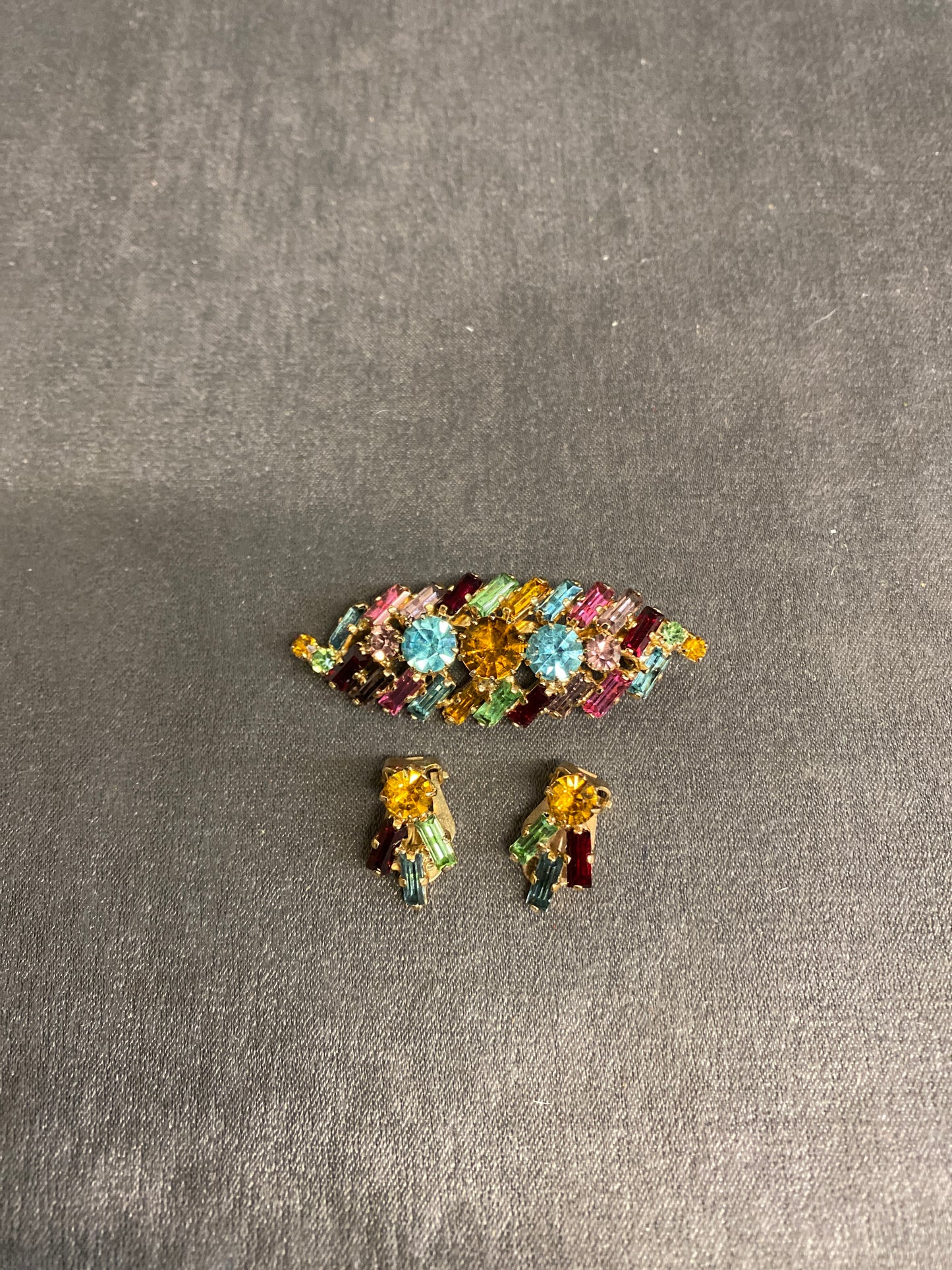 Brooch & Earrings Set - Multicolour