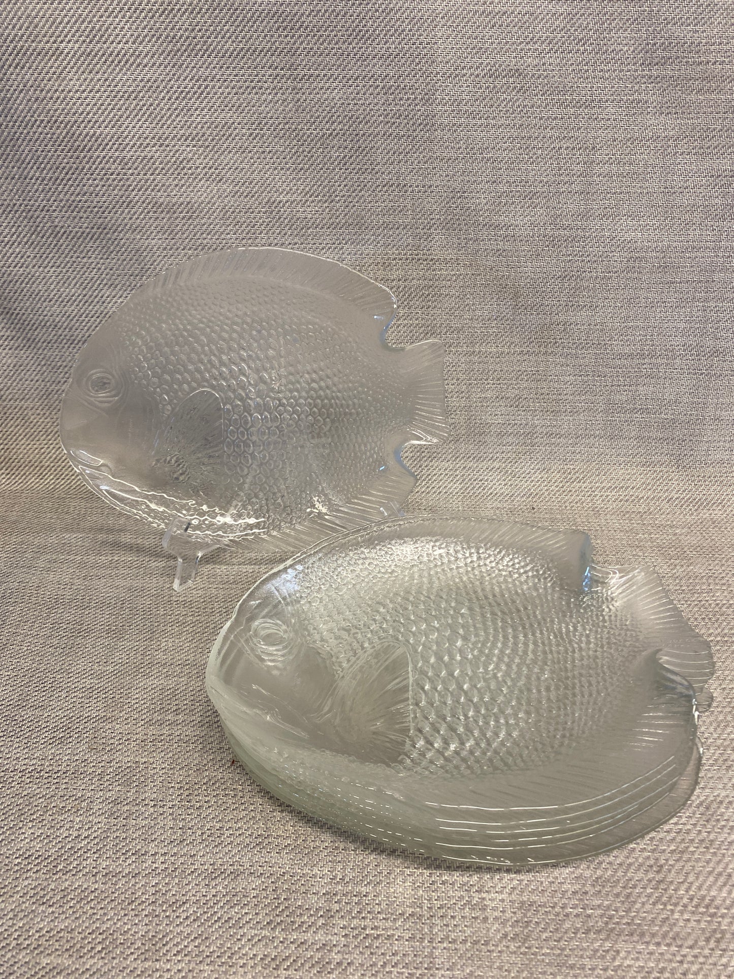 Set 8 Glass Fish Plates