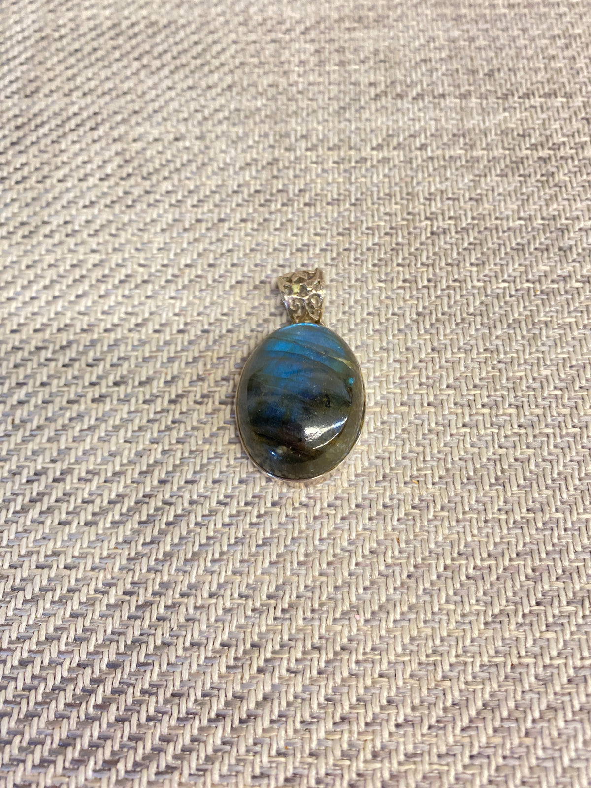 925 Silver Pendant - Labradorite