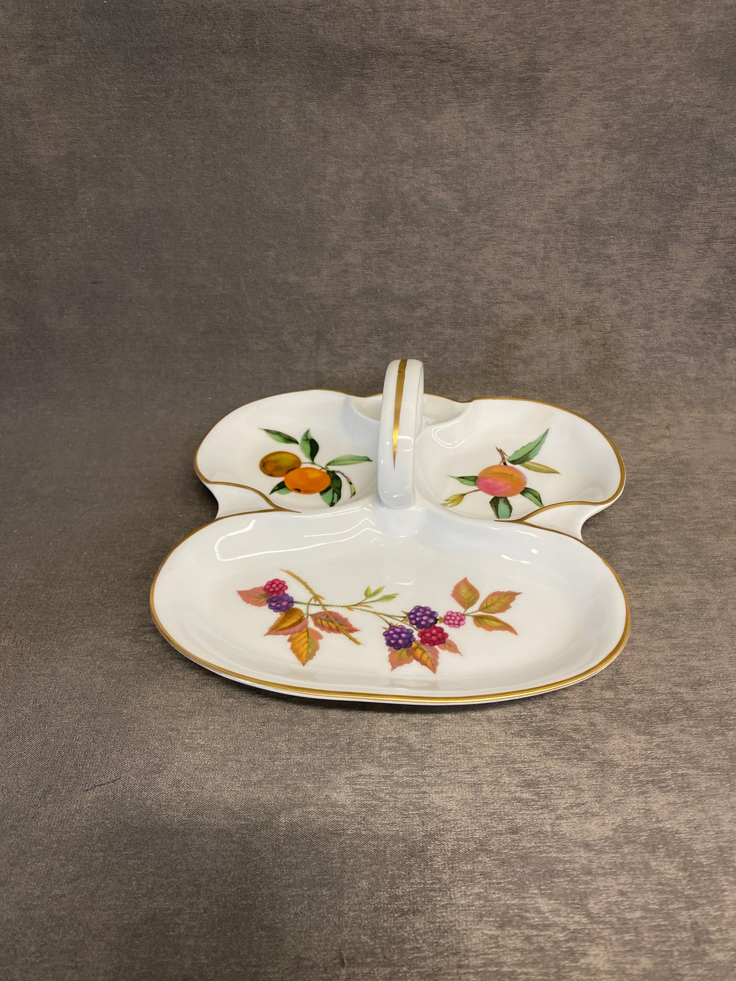 Evesham 3 Part Relish Dish With Handle