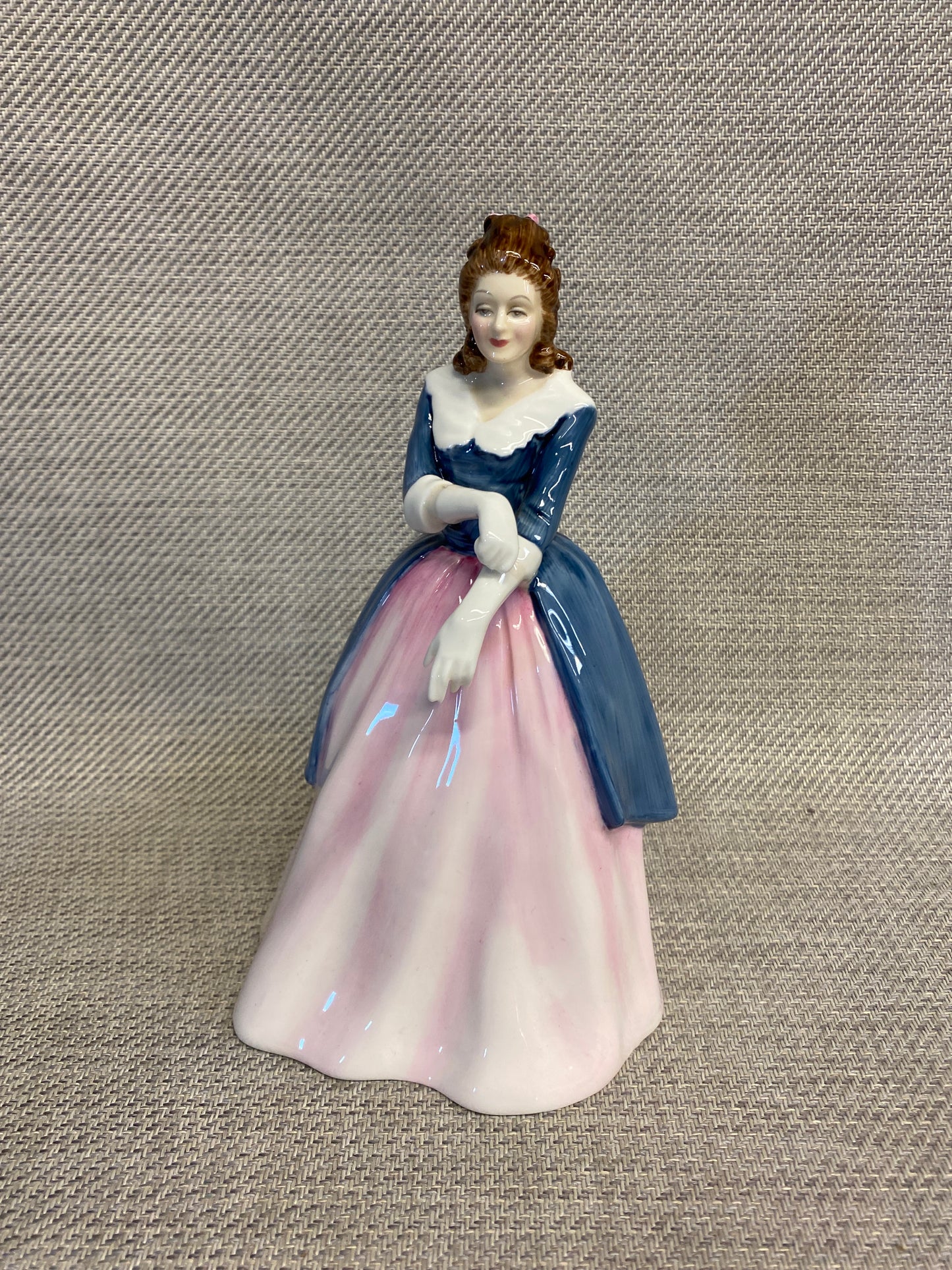 Royal Doulton Figurine "Maxine"