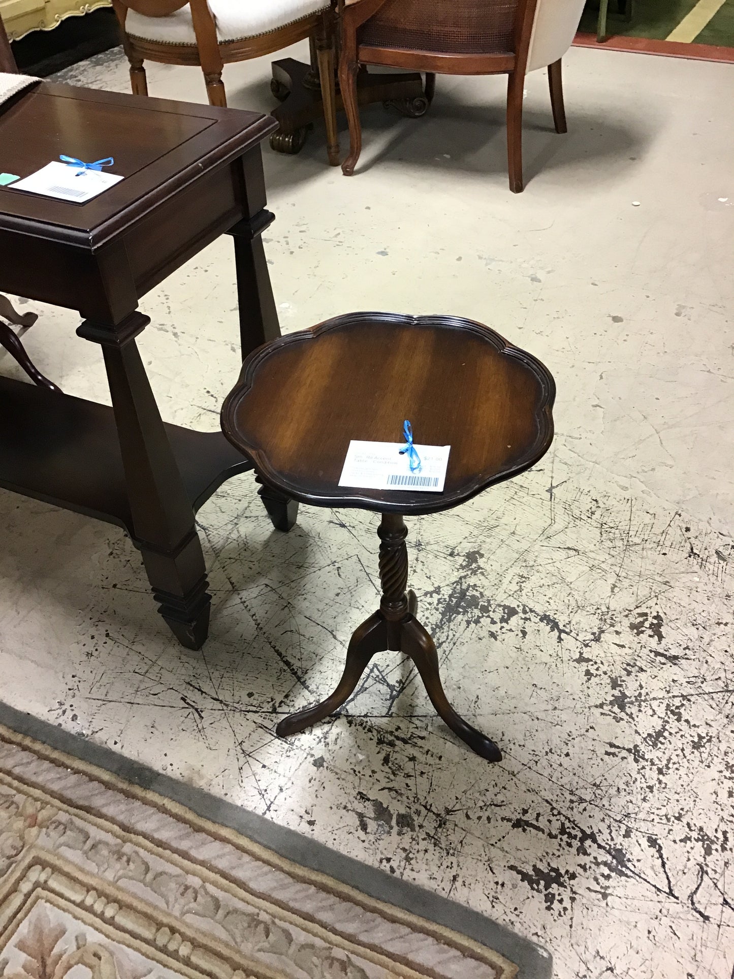 Sm. Rd Accent Table - Condition