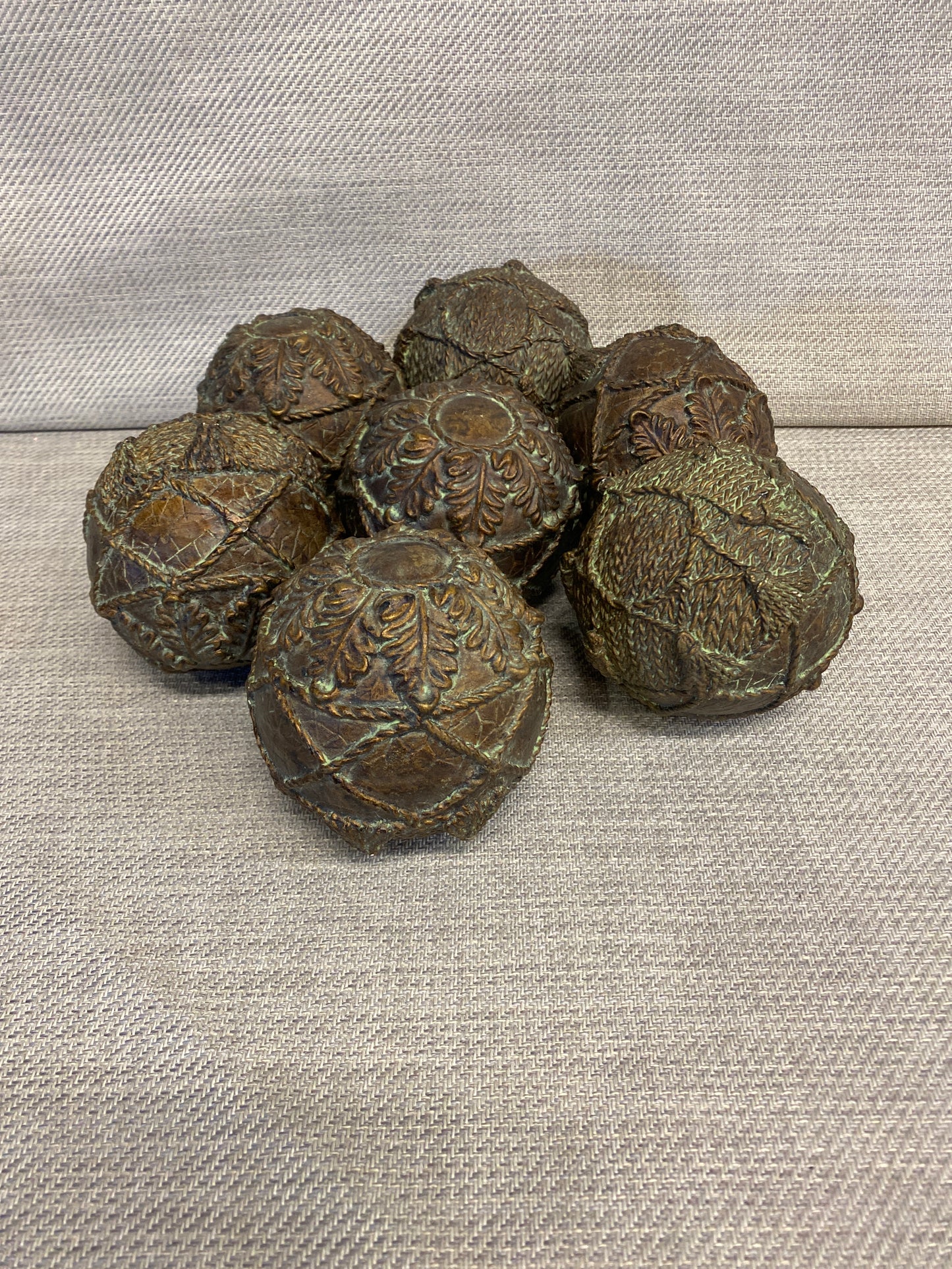Set 7 Ceramic Decor Balls - Bronze