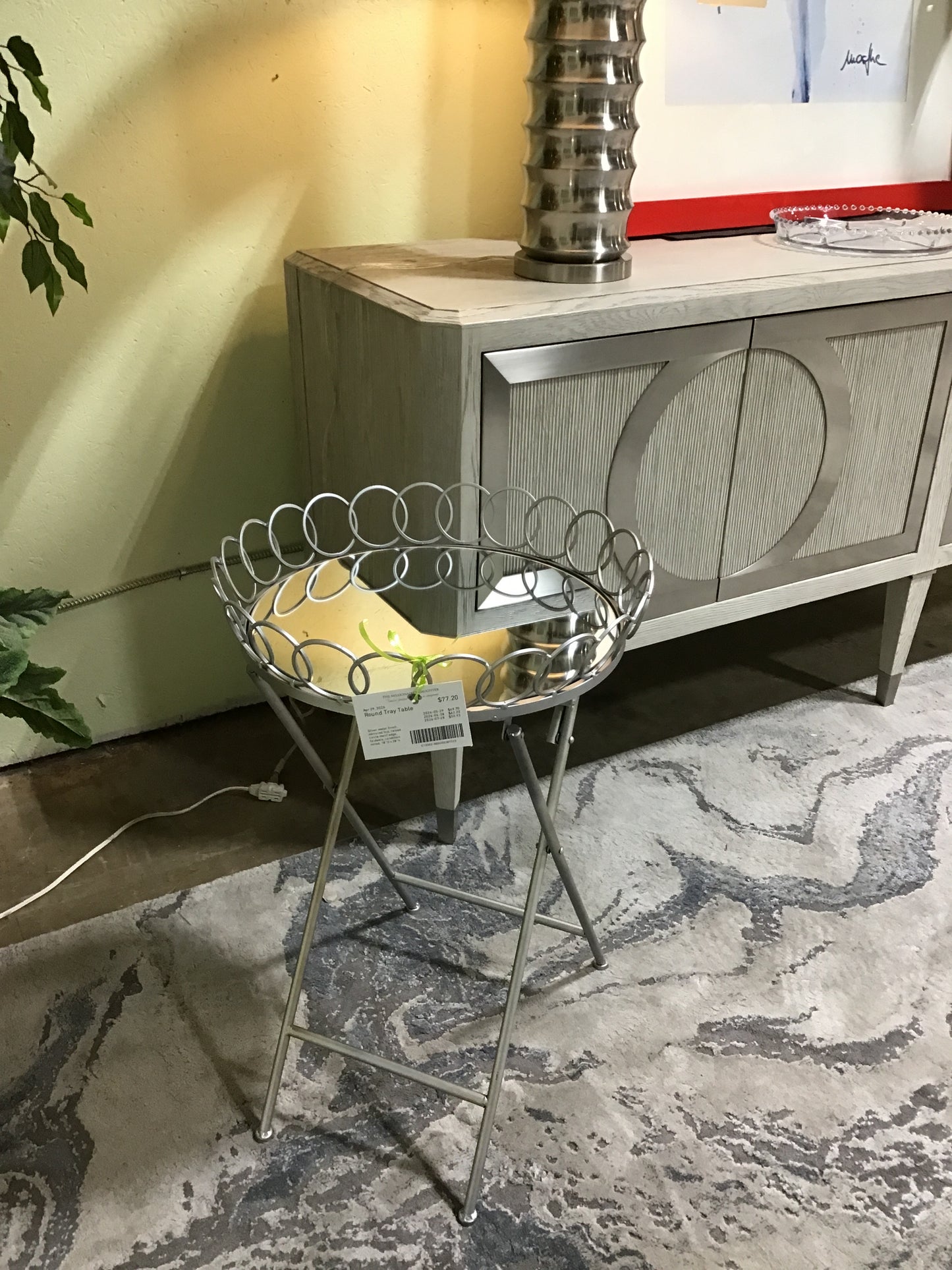 Round Tray Table