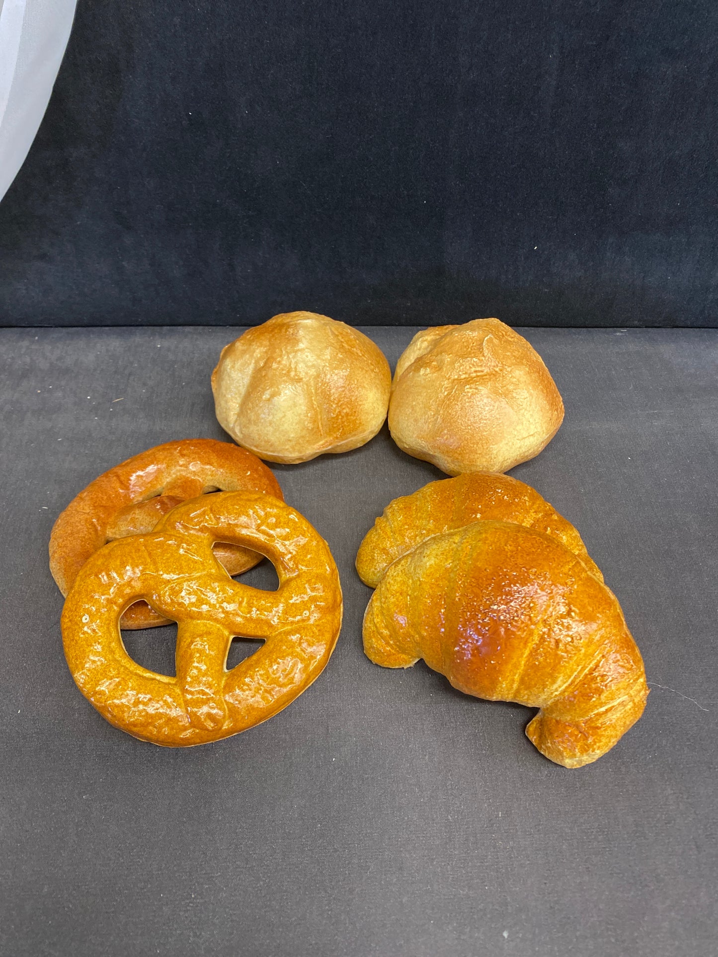 Set 6 Faux Bread Pieces