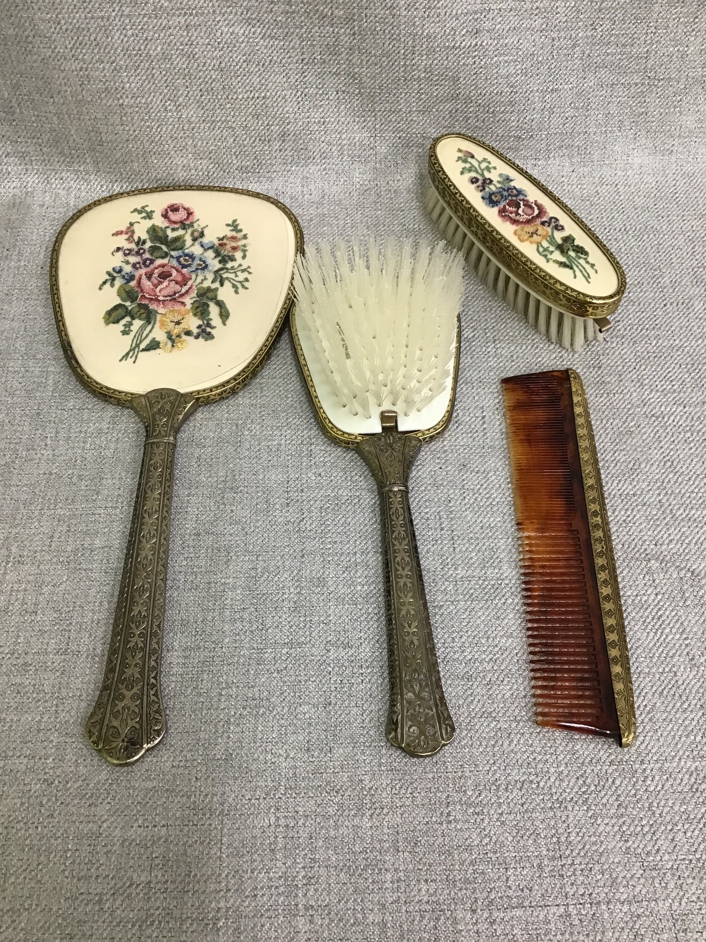 Vintage Vanity Set- 'The Regent of London'