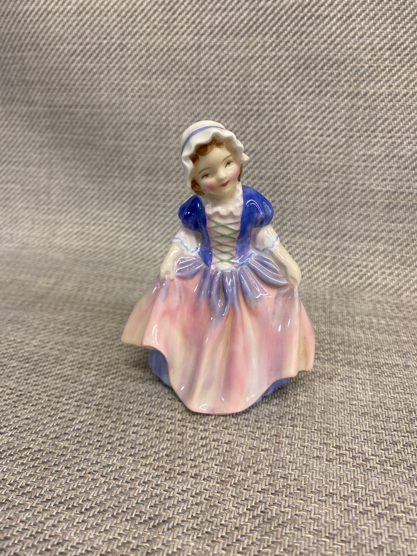 Royal Doulton Figurine - Dinky Do