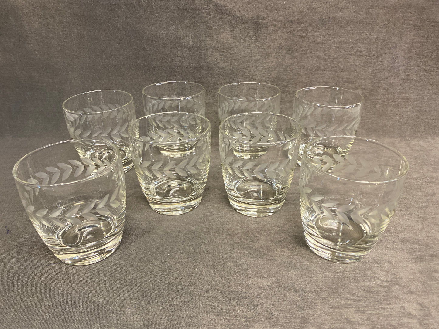 Set 8 Tiffin Laurel Wreath Rocks Glasses