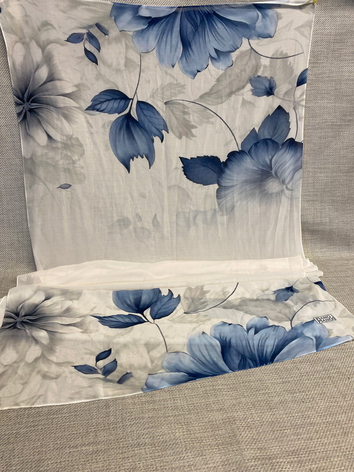 Piano Piano Oblong Scarf - Blue & White