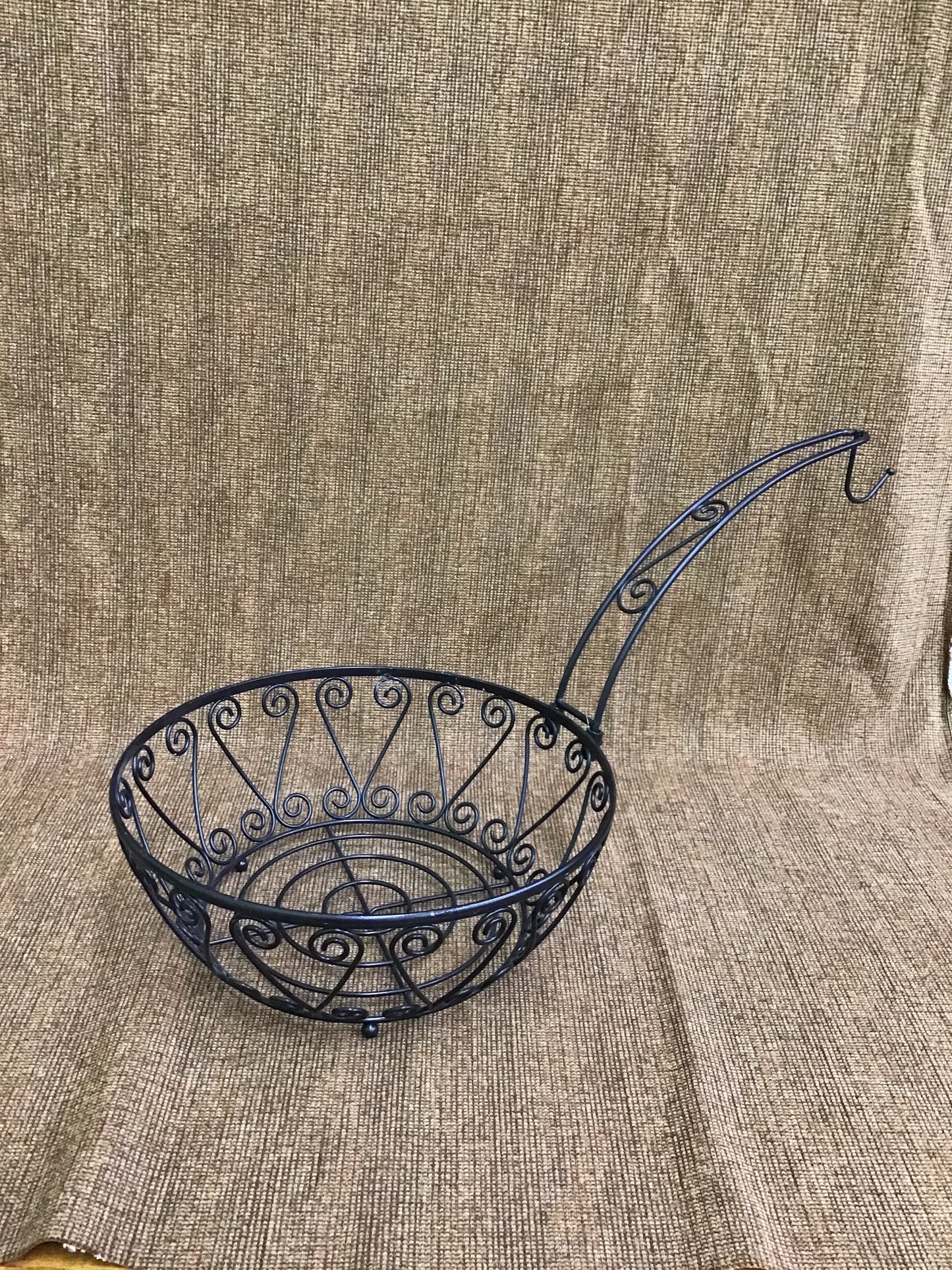 Metal Fruit Basket with Handle