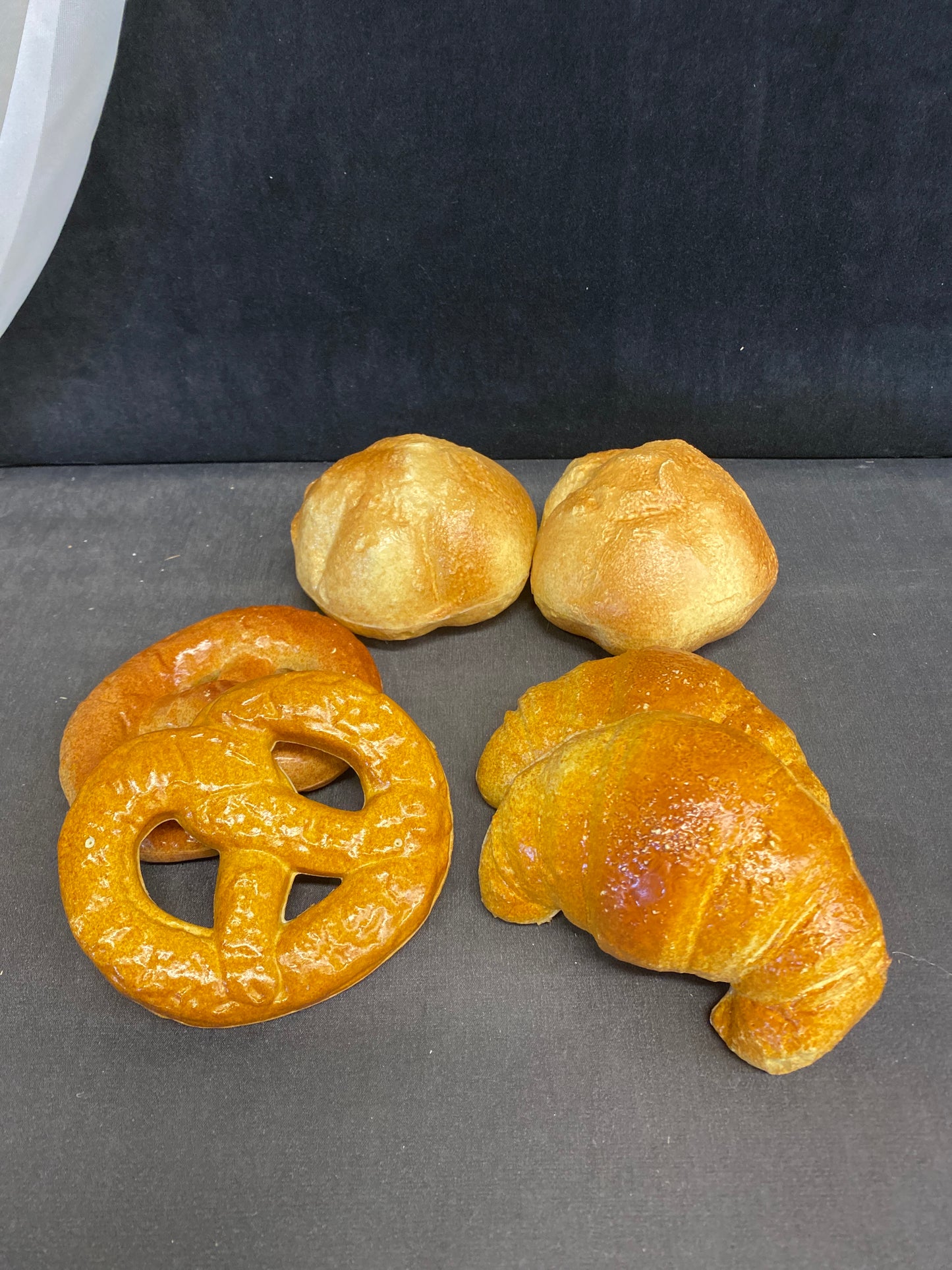 Set 6 Faux Bread Pieces