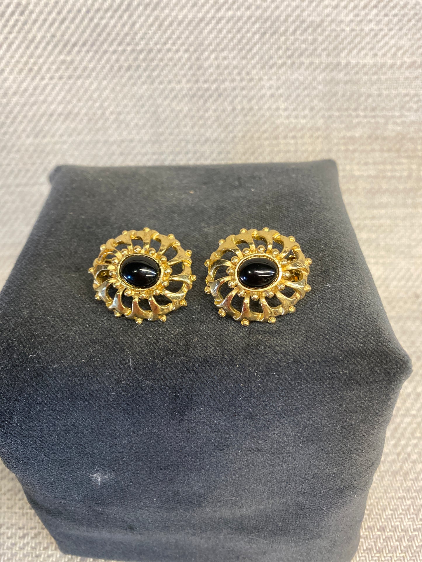 PAIR Butler Clip On Earrings - Gold Circle