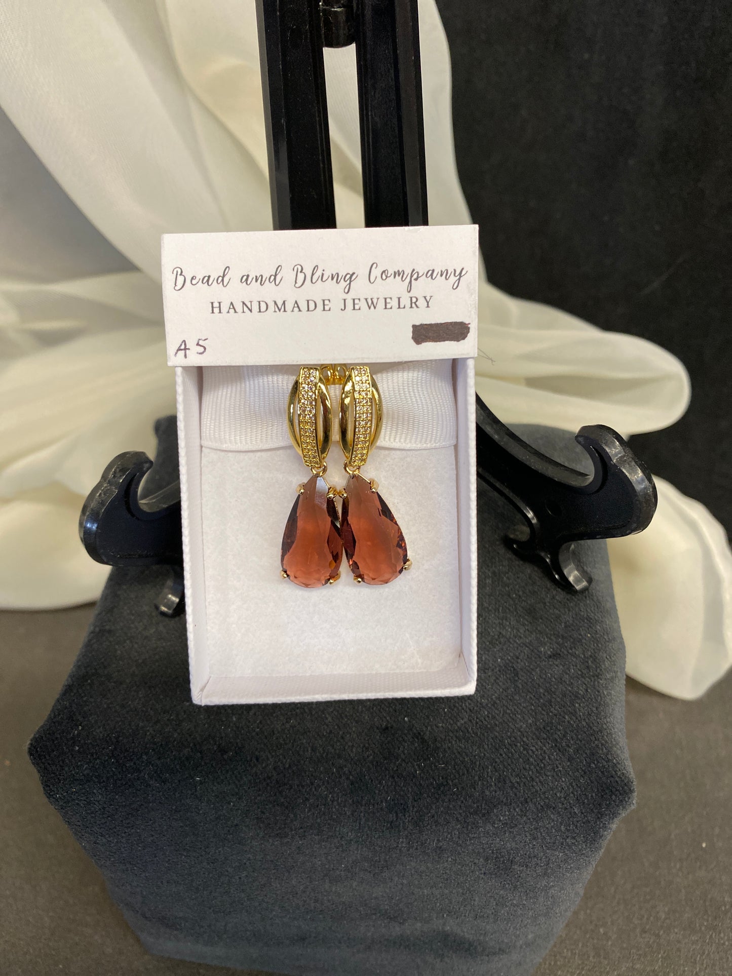 NEW! Handmade Pierce Earings - Burgundy