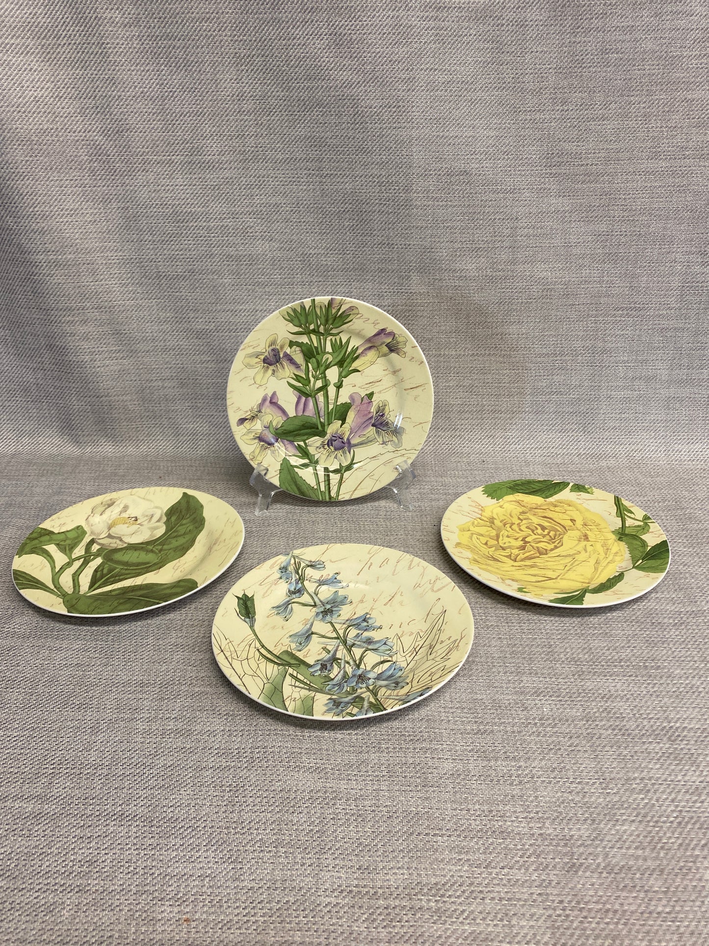 Set 4 Pier 1 Plates - Flowers