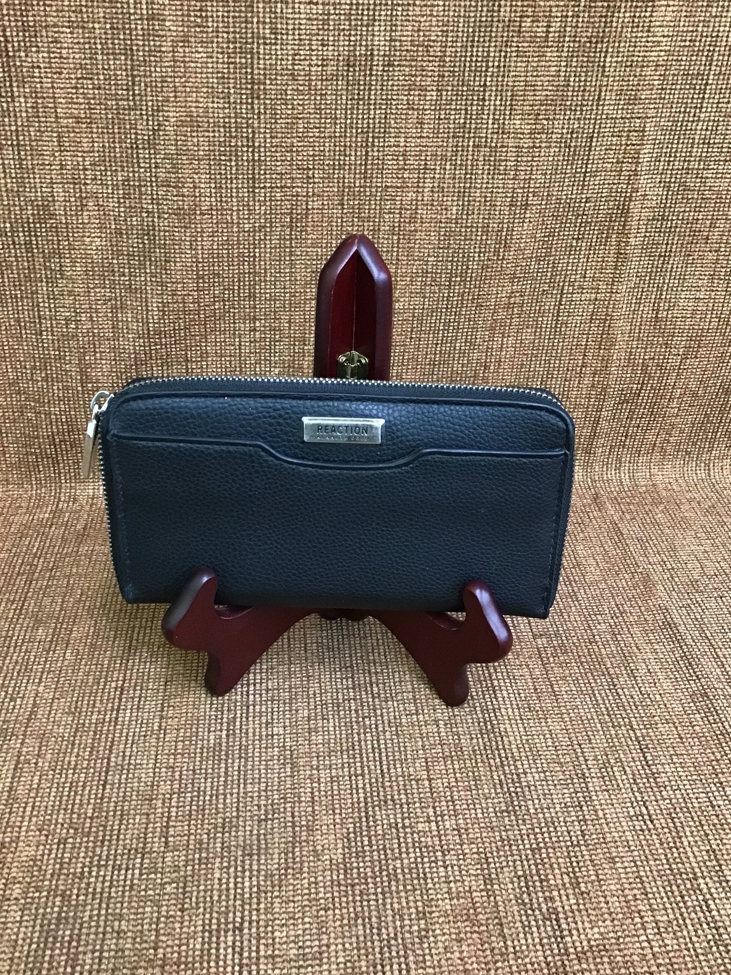 Reaction Kenneth Cole Wallet