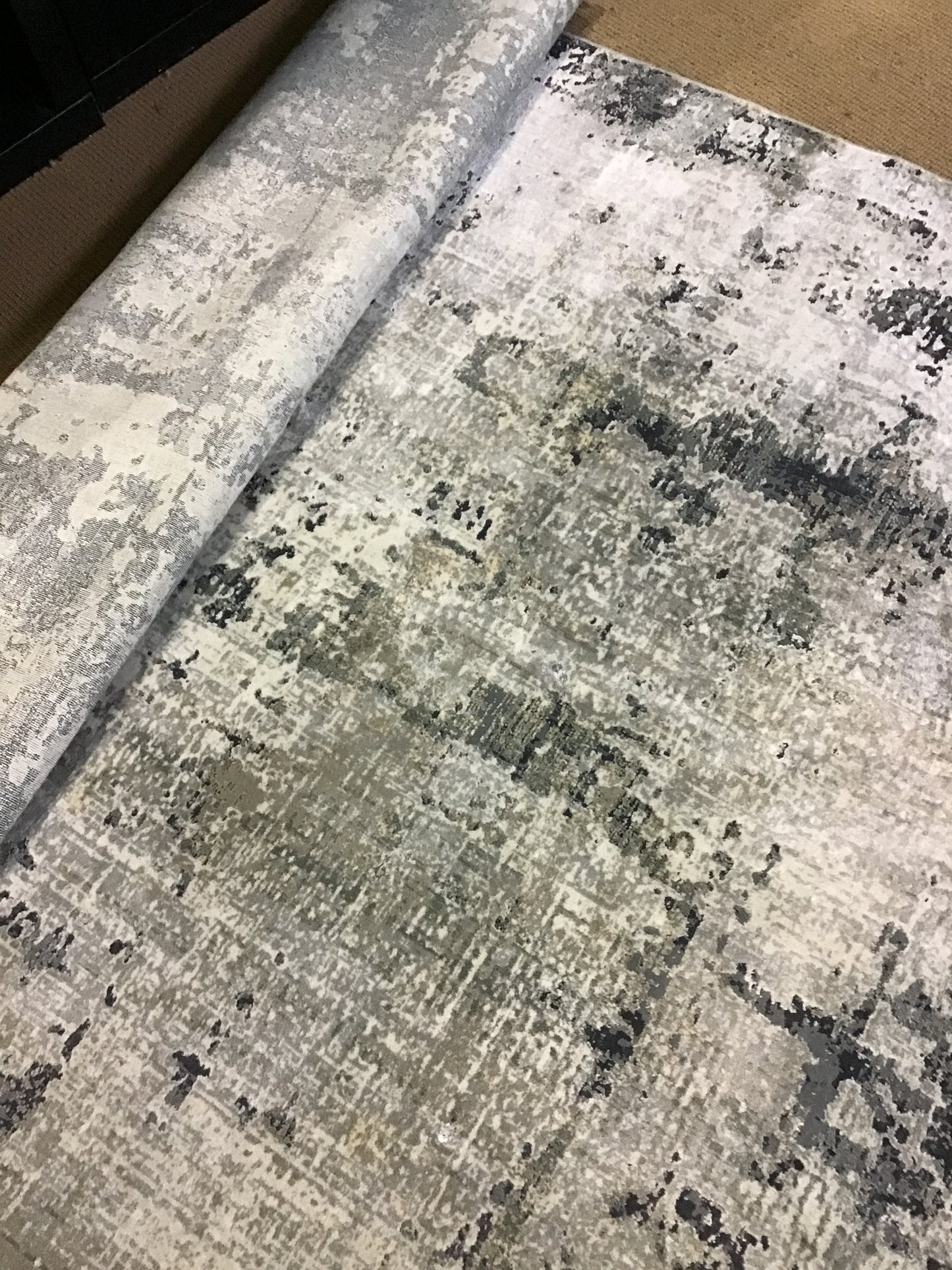 Rug - Lt Grey - 5'3" x 7'7"