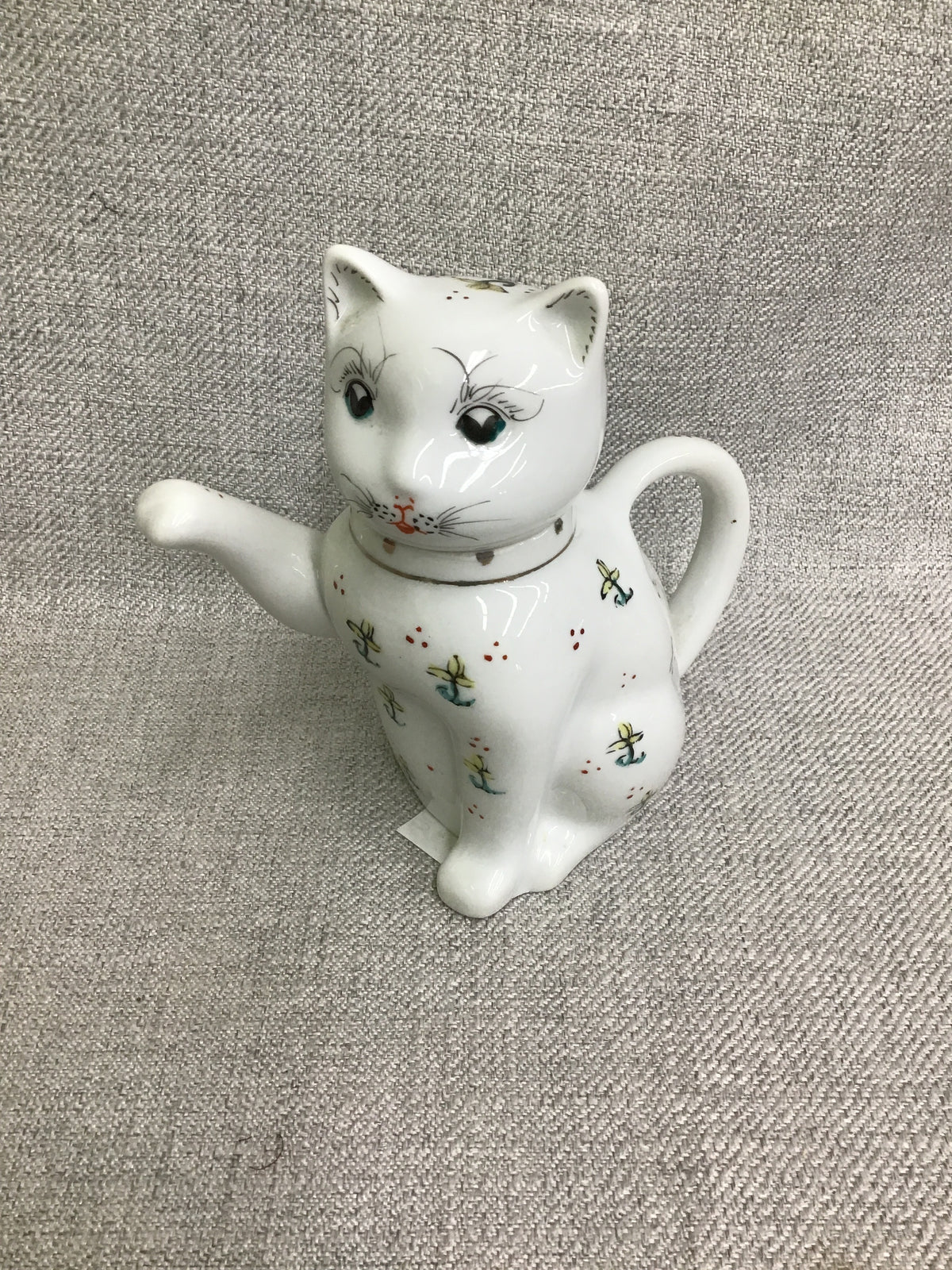 Vintage Chinese Lucky Cat Teapot