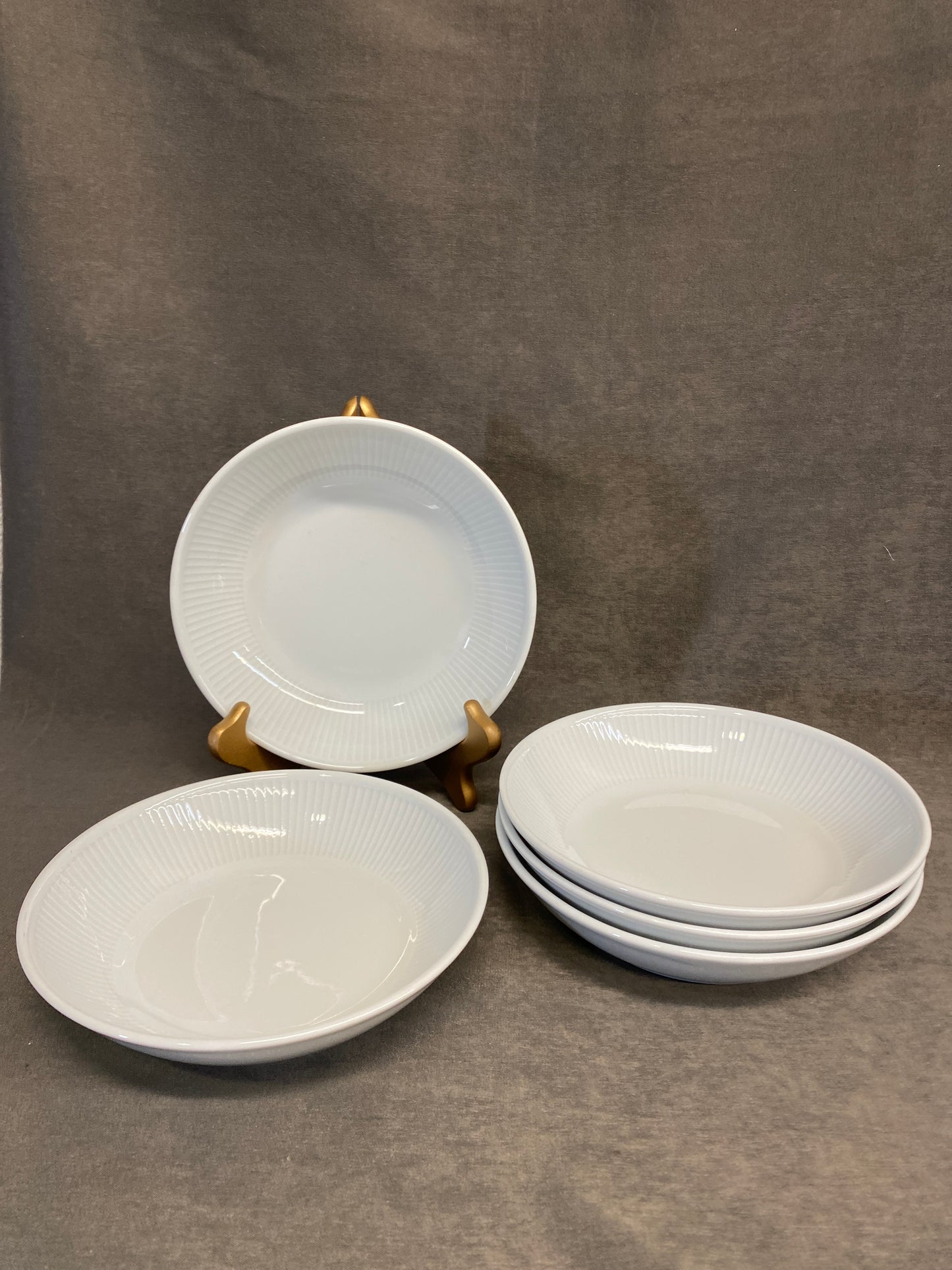 Set 5 Pillivuyt "Plisse" Bowls - White
