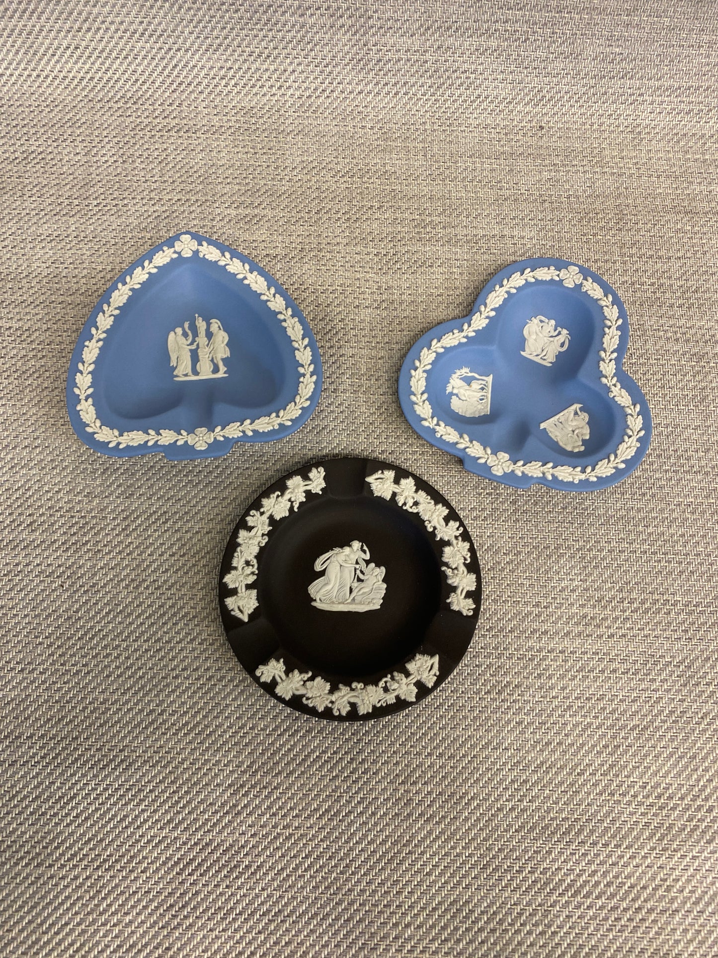 Set 3 Wedgwood Jasperware Ashtrays