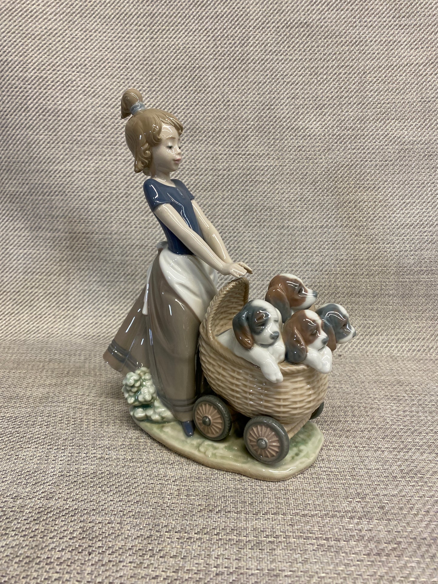 Lladro Figurine - Litter Of Fun