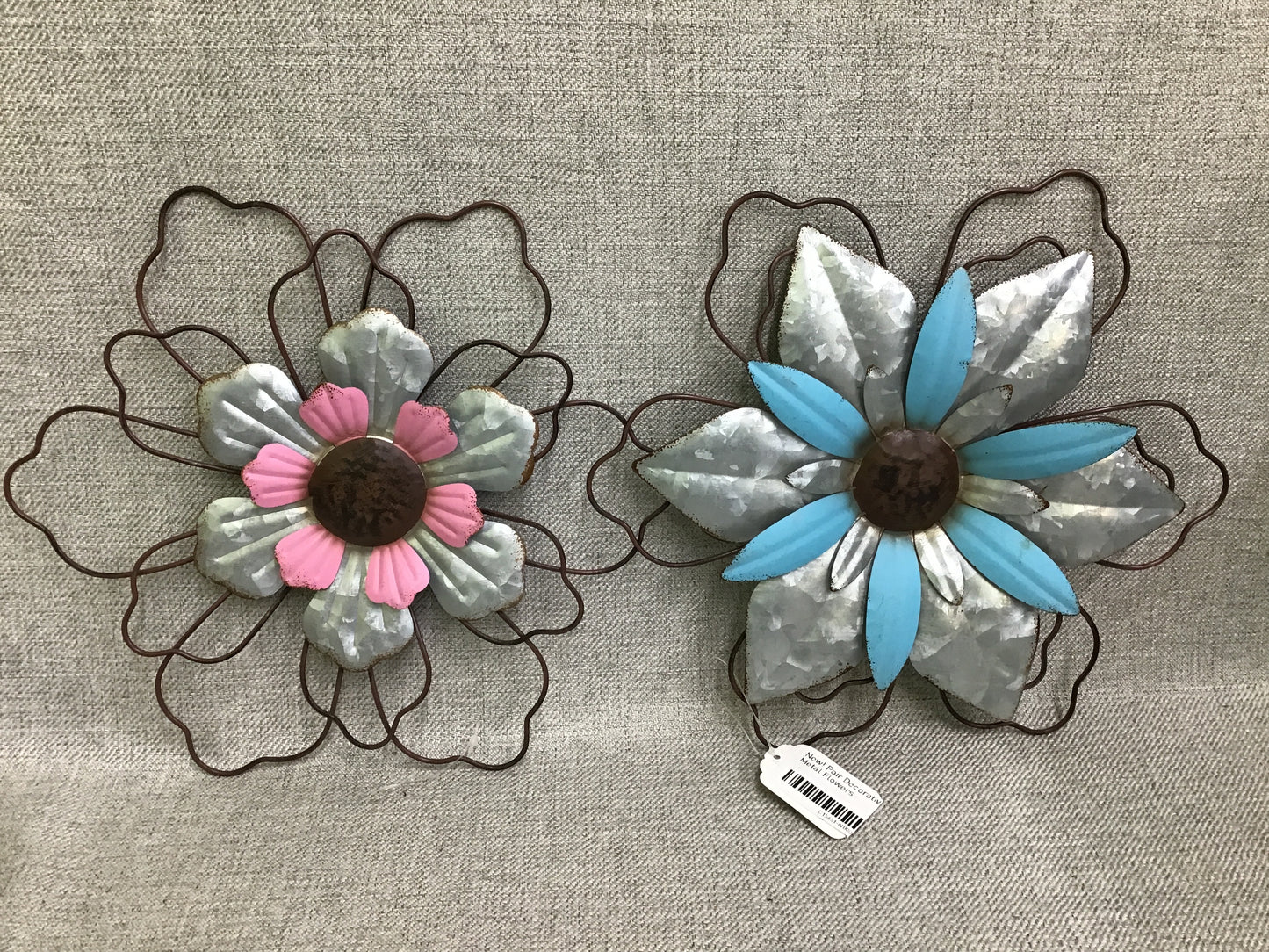 New! Pair Decorative Metal Flowers