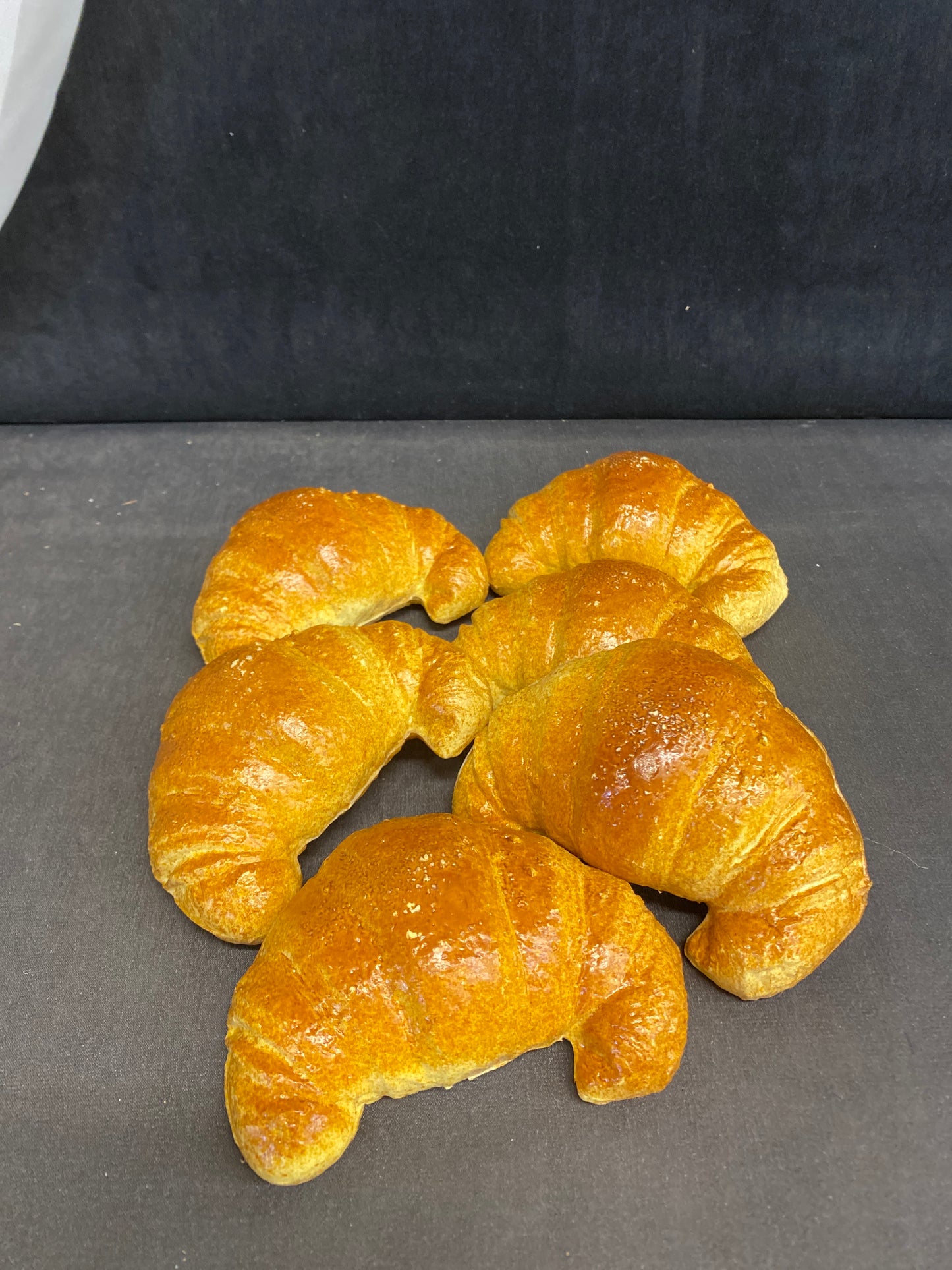 Set 6 Faux Croissants