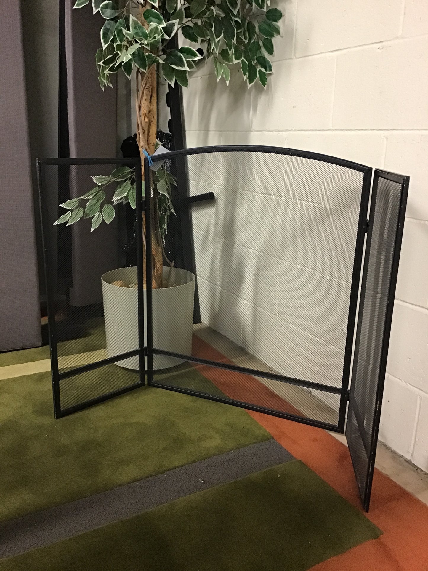 Mesh Fireplace Screen - Black