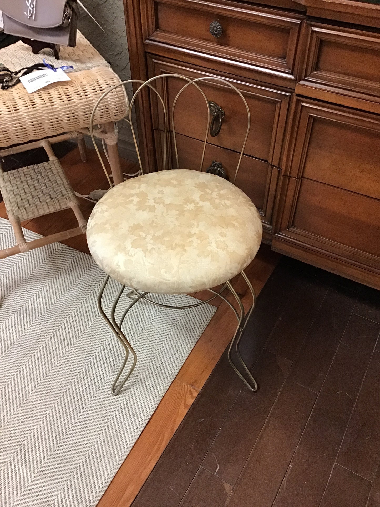 Metal Vanity Chair