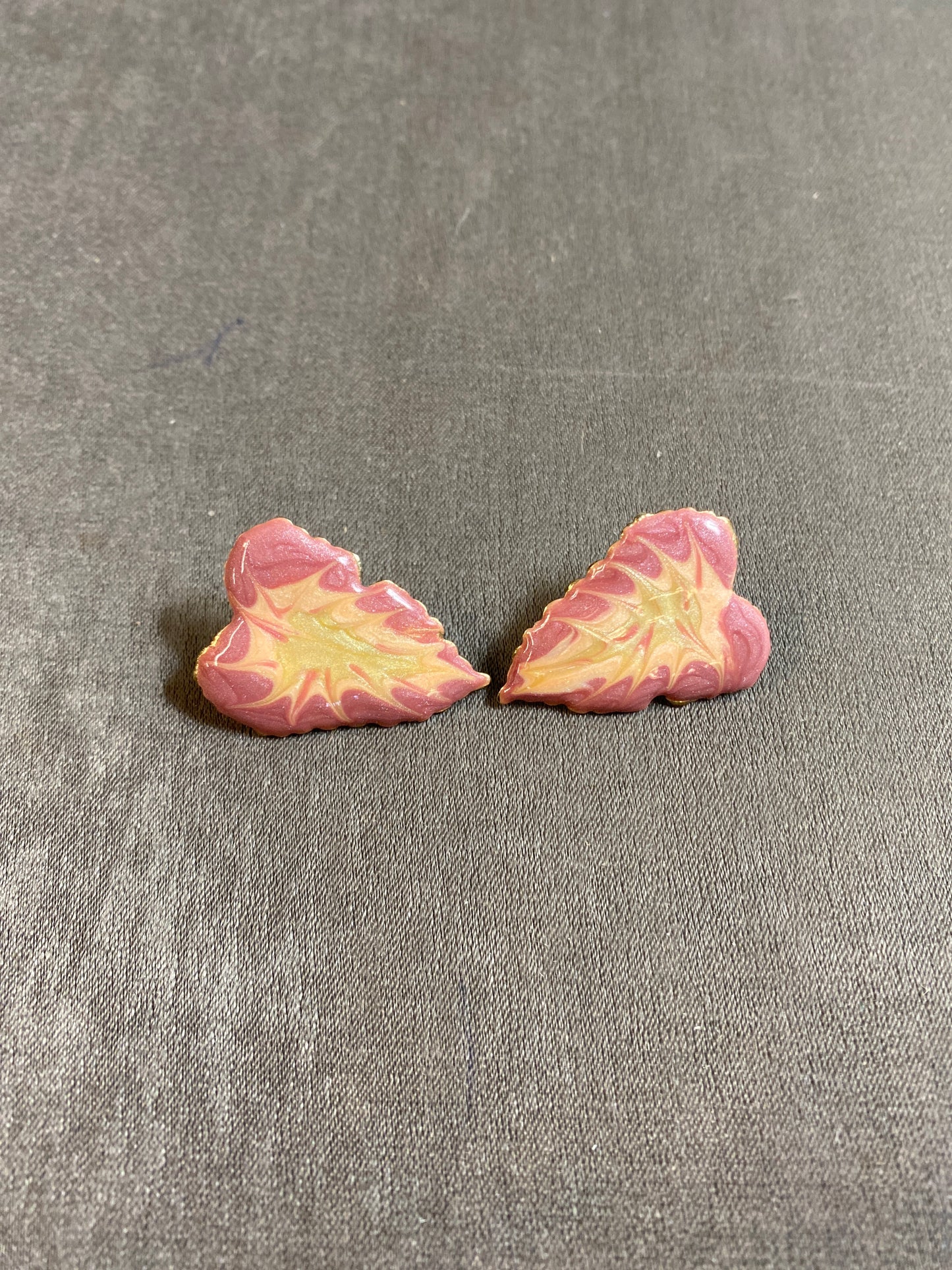 Pair Pierced Earrings - Mauve Leaf