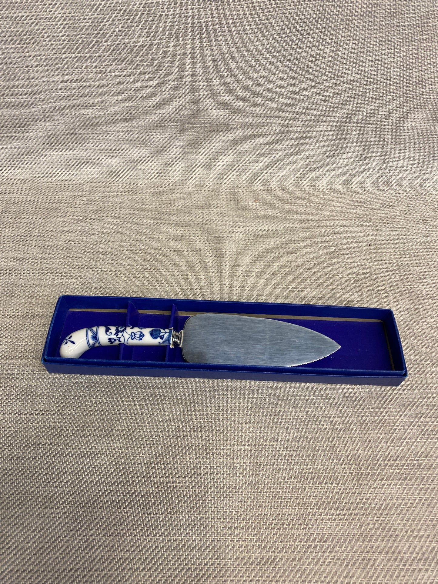 Pie Server - Blue & White