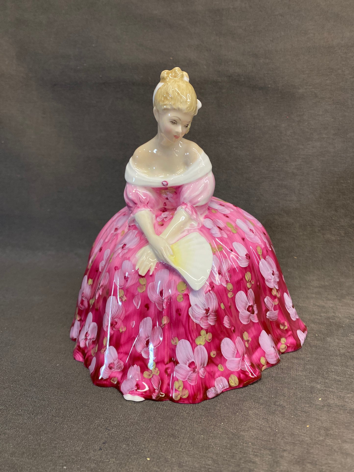 Royal Doulton Figurine - Victoria