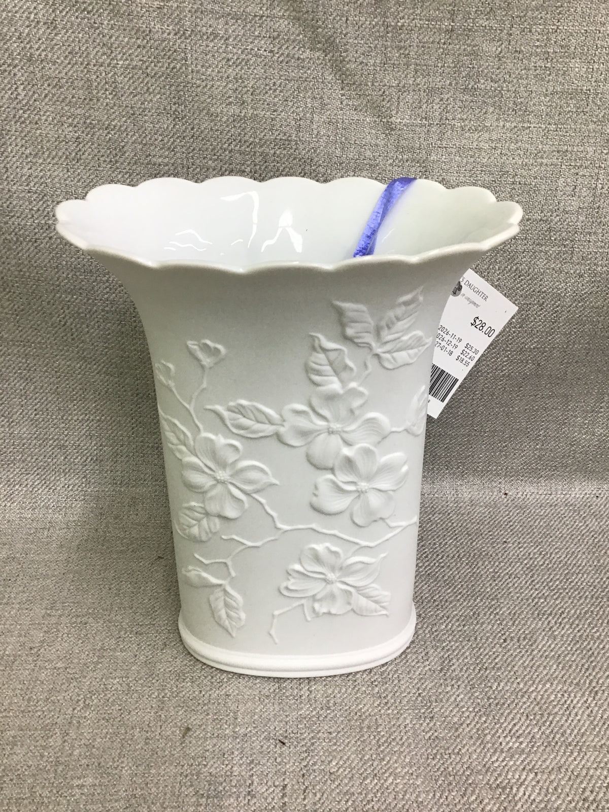 'Dogwood' Oval Vase by Kaiser