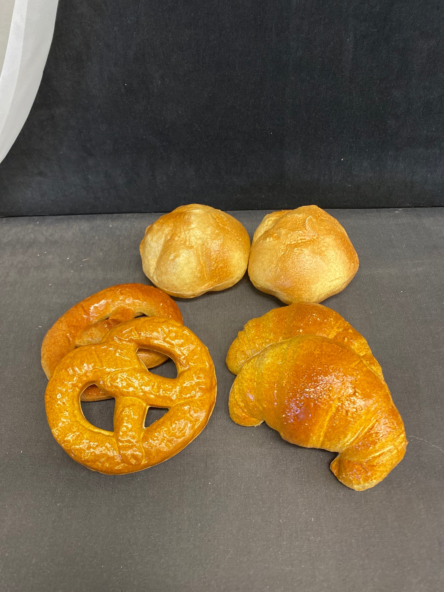Set 6 Faux Bread Pieces
