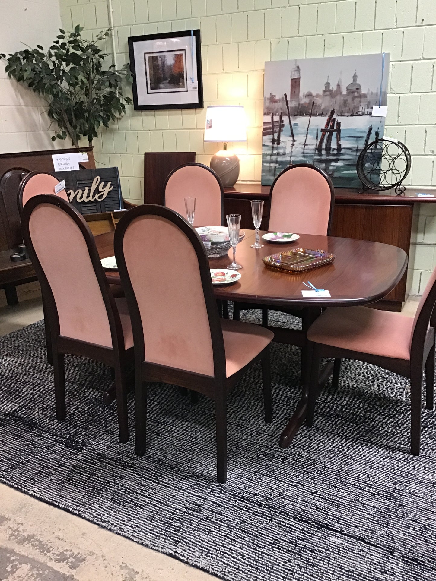 Dyrlund Danish Dining Table & 6 Chairs