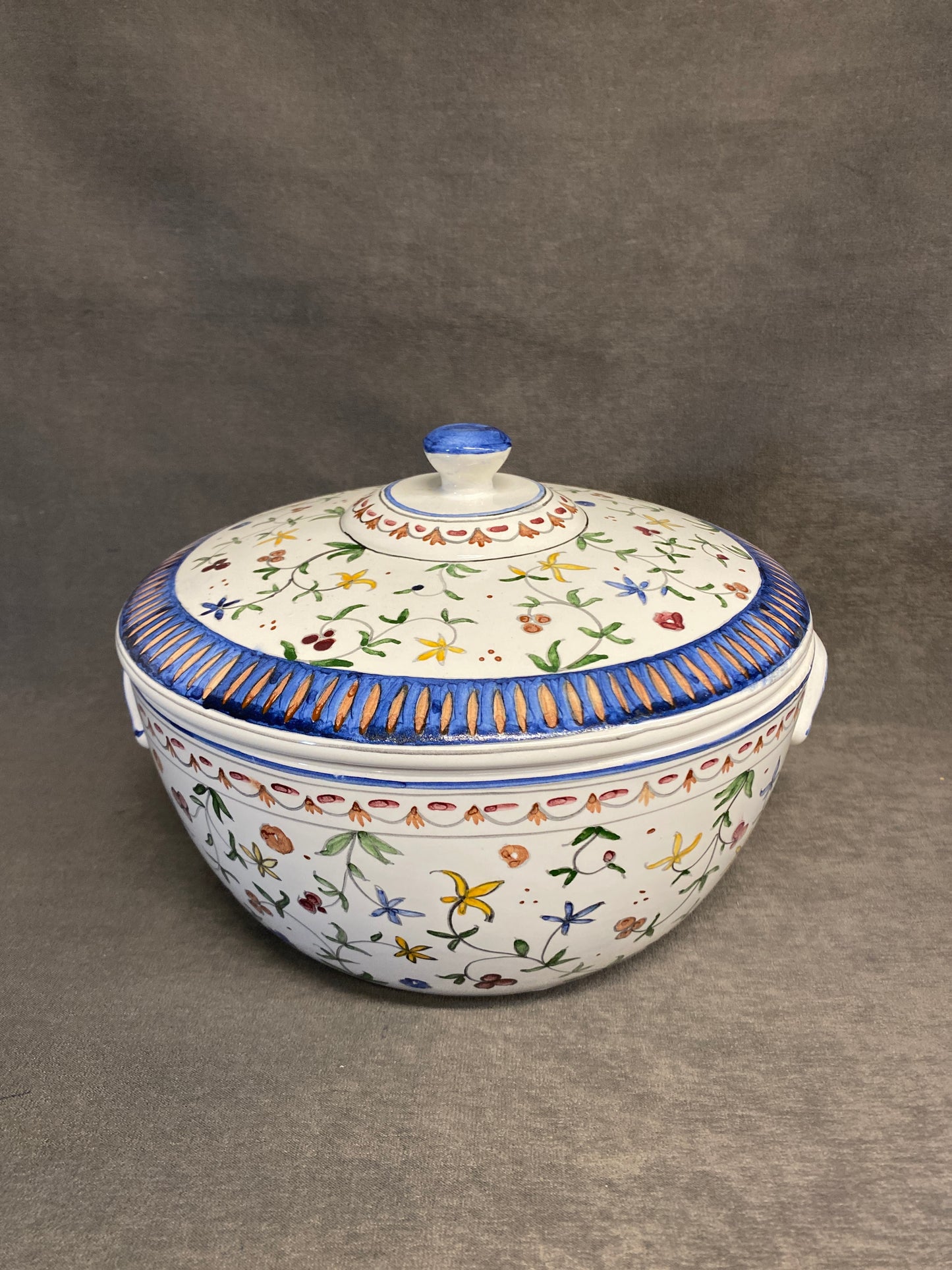Lis Ceramica Brasil - Lidded Serving Dish