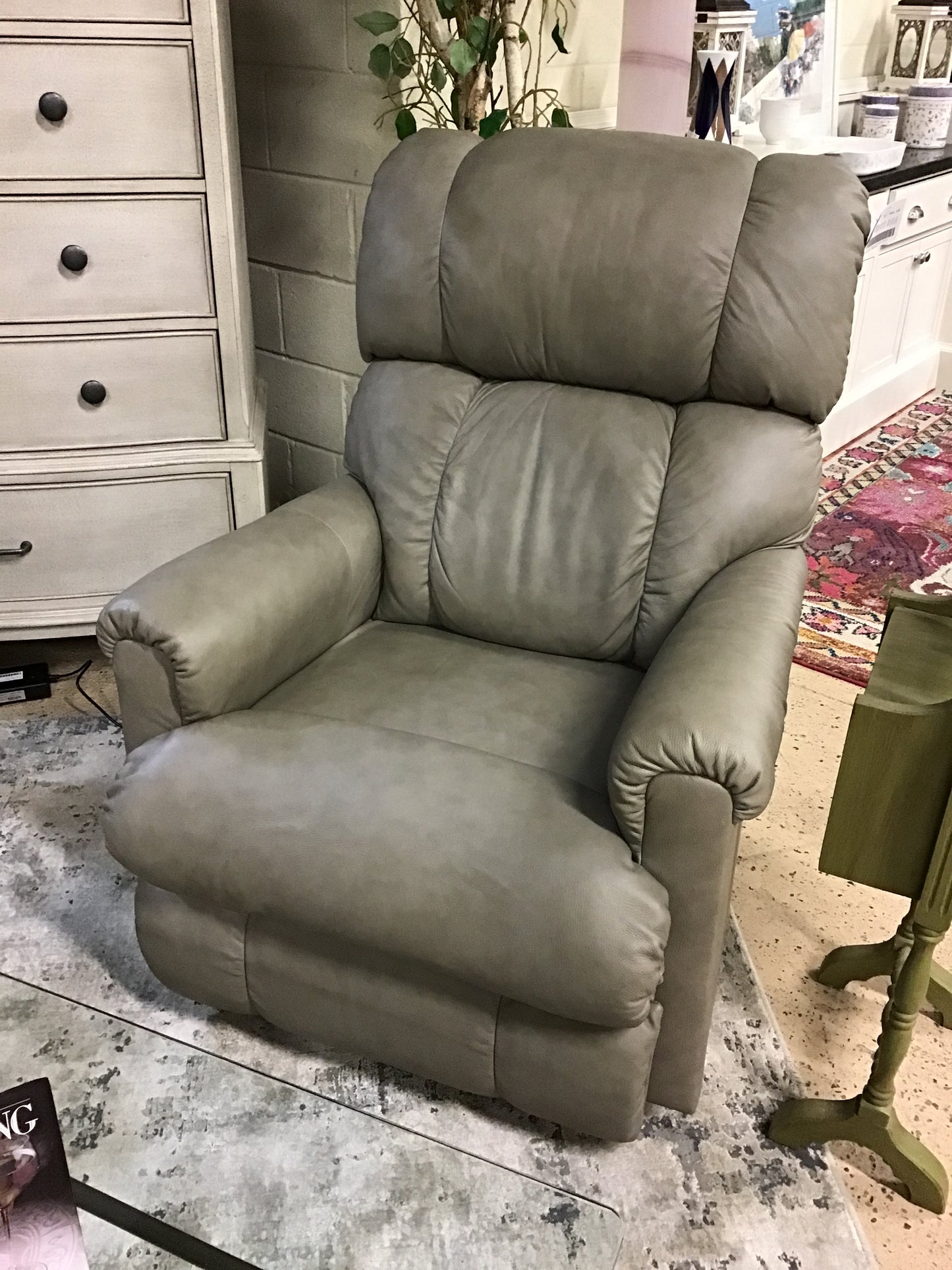 La-Z-Boy "Pinnacle" Power Recliner